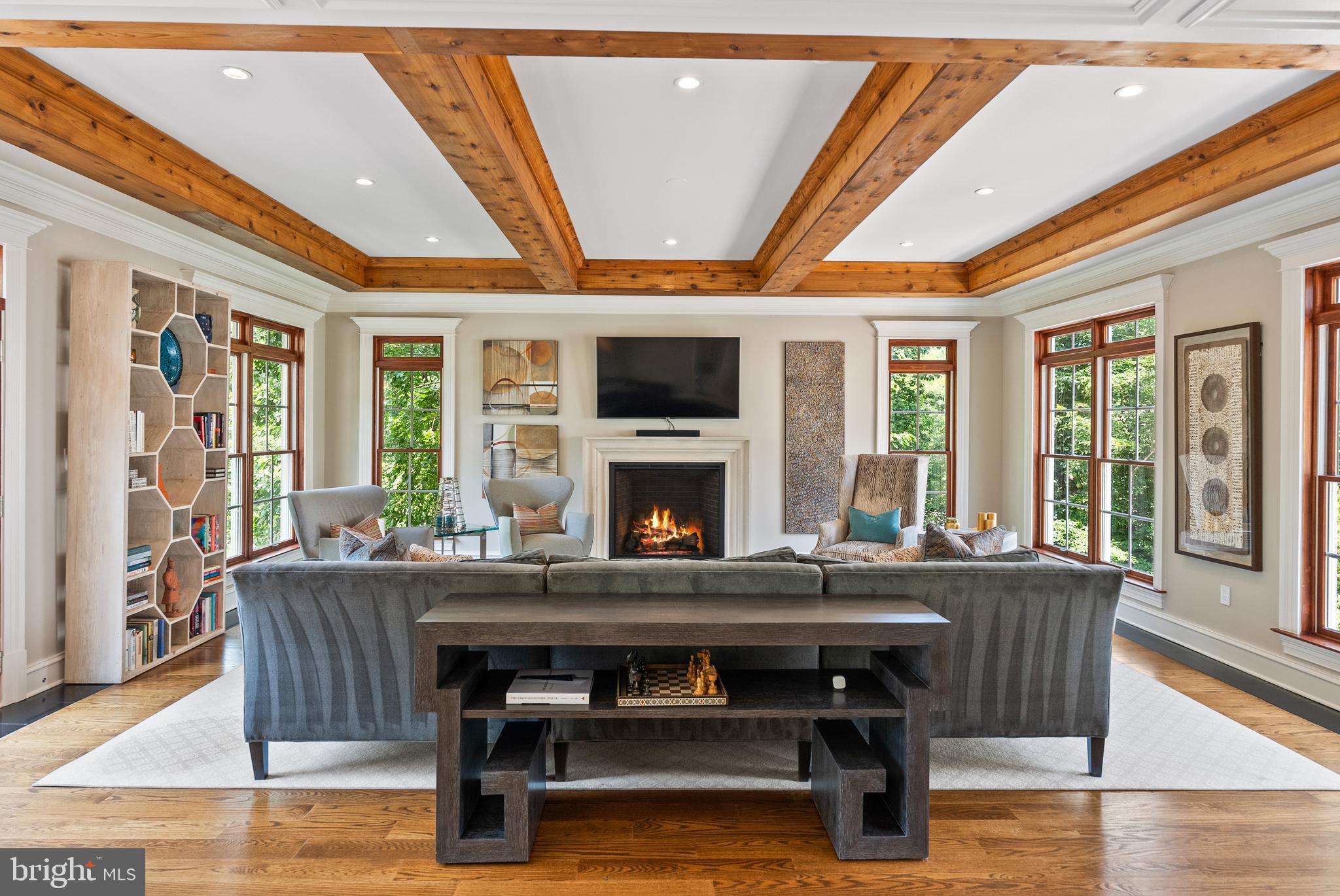 SPRING VALLEY - Residential