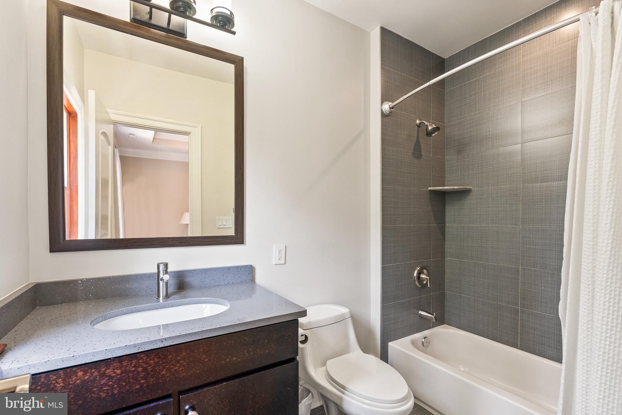 SPRING VALLEY - Residential