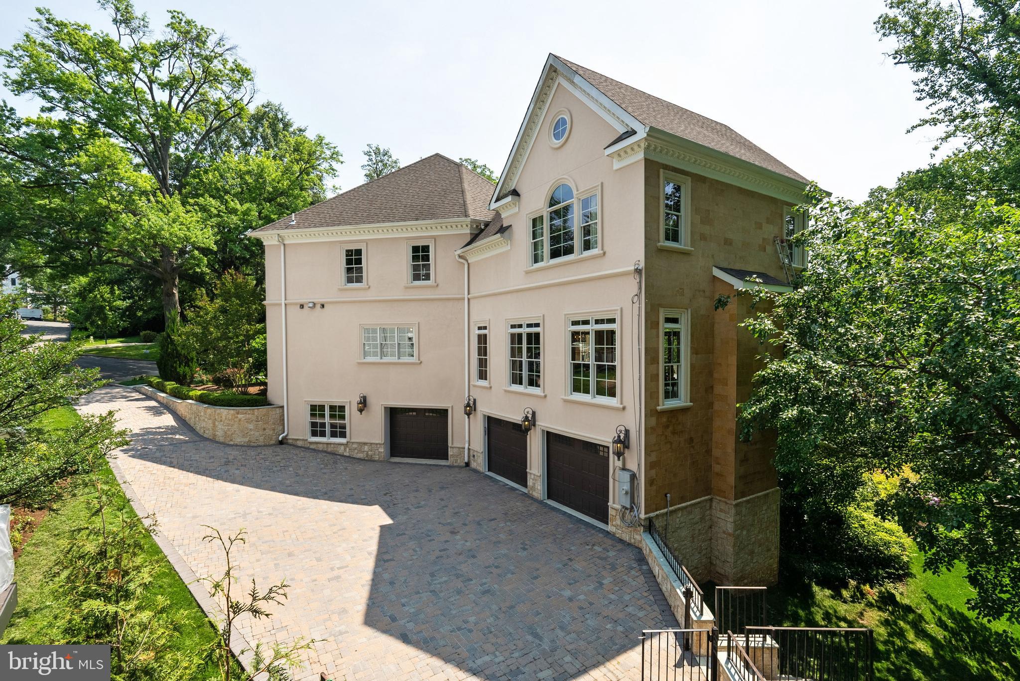 SPRING VALLEY - Residential