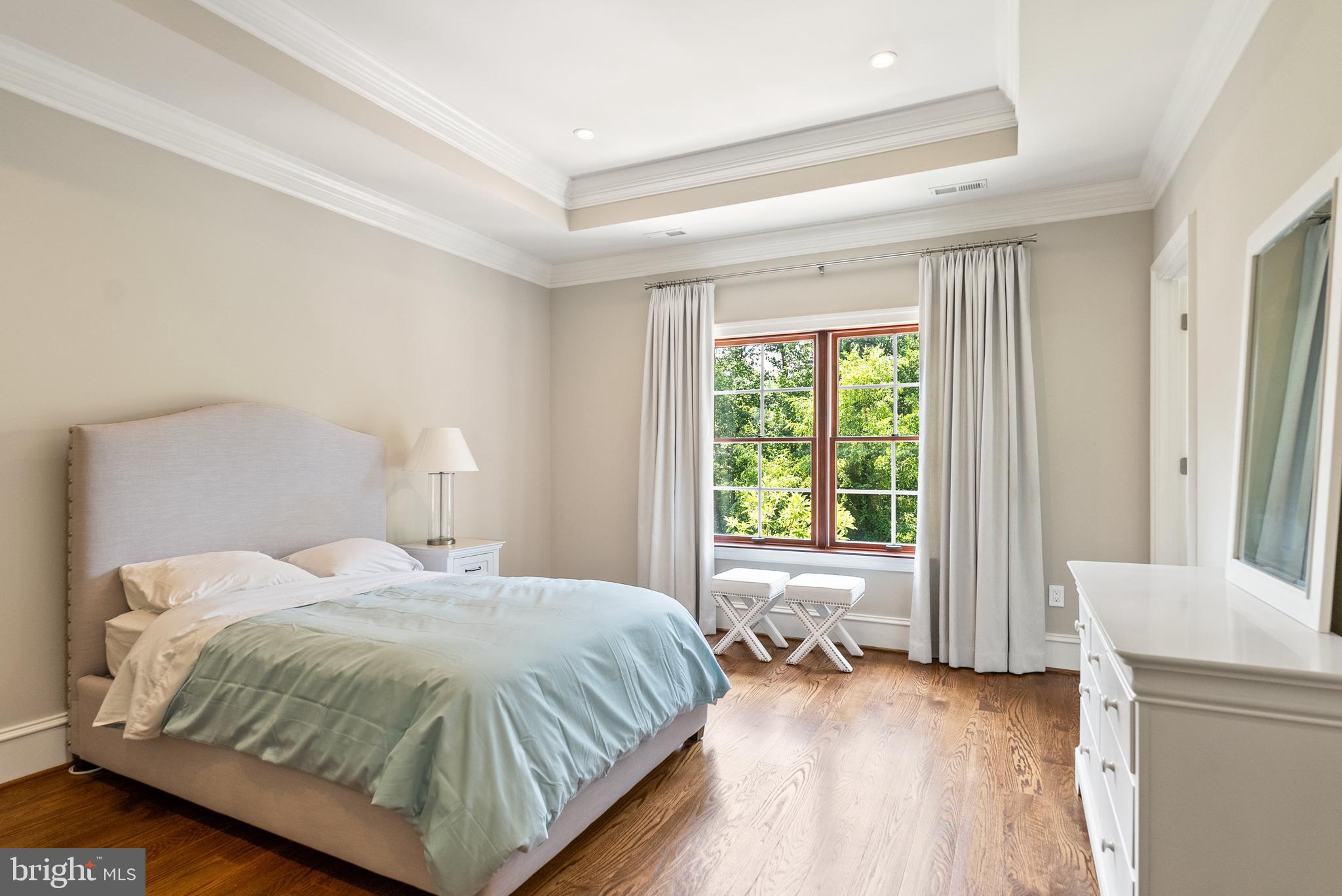 SPRING VALLEY - Residential