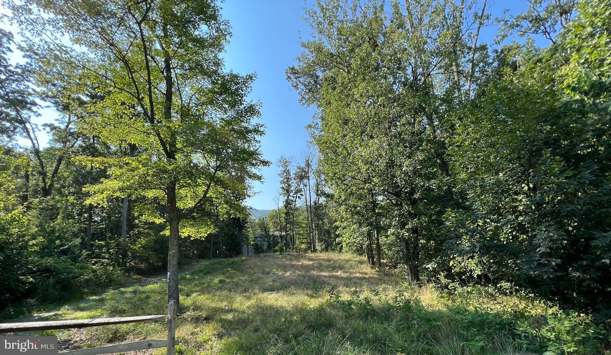 WILDE ACRES/ MTN FALLS - Land