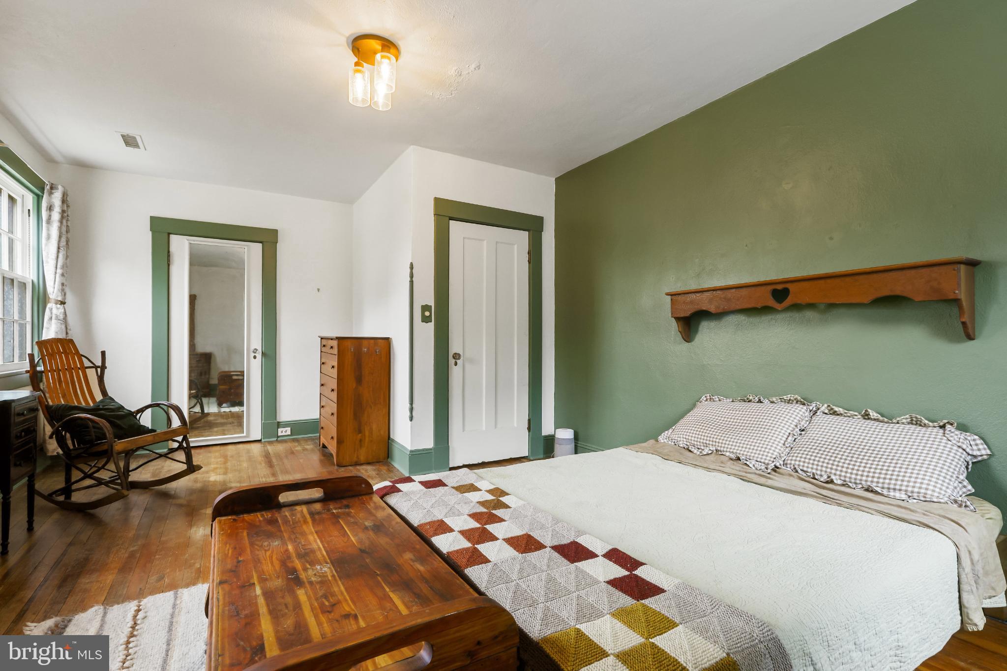 LAKE EVESHAM HISTORIC DISTRICT - Residential