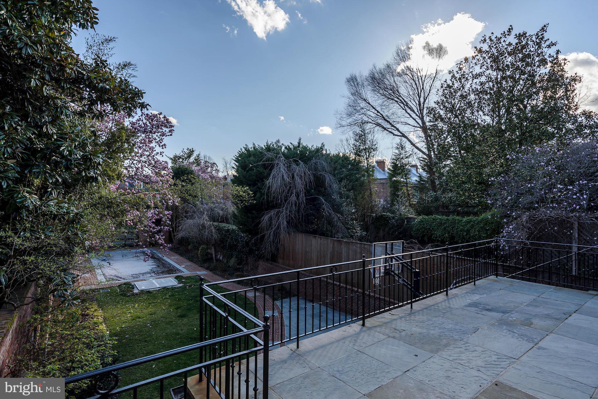 GEORGETOWN - Residential