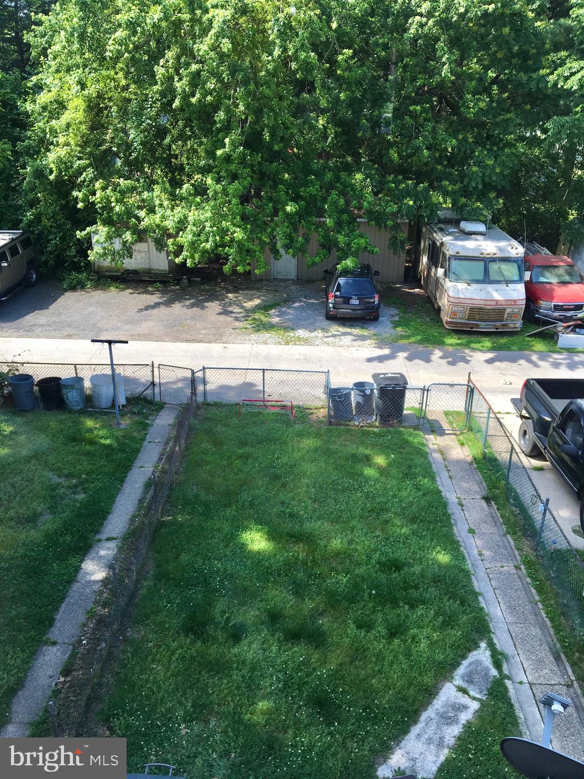 7235 HOLABIRD AVENUE UNIT B