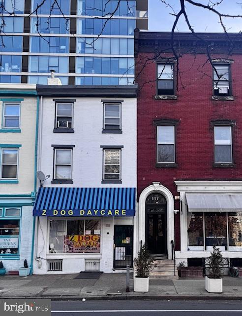 RITTENHOUSE SQUARE - Commercial Sale