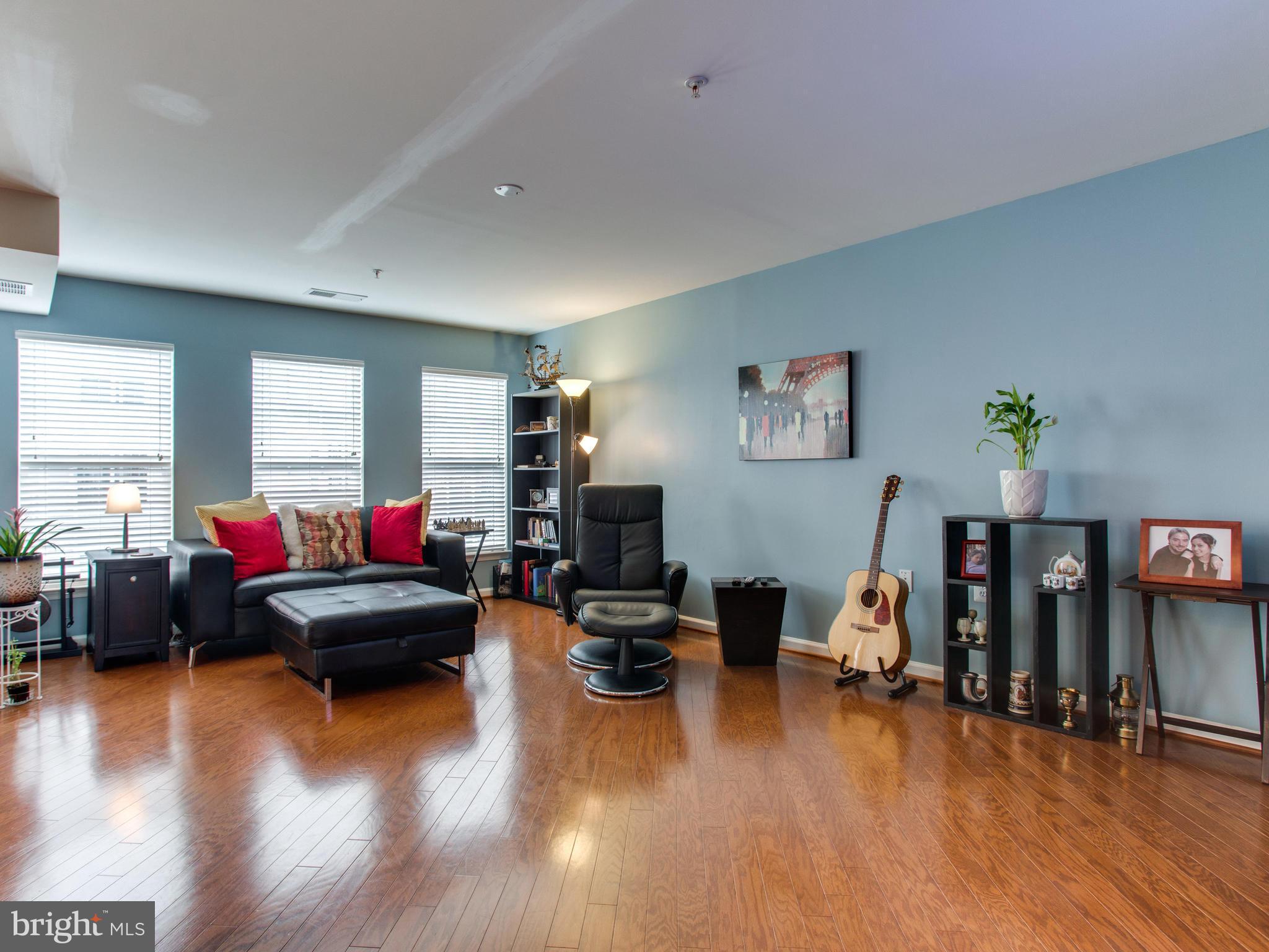 MARKET CENTER CONDOMINIUM - Residential