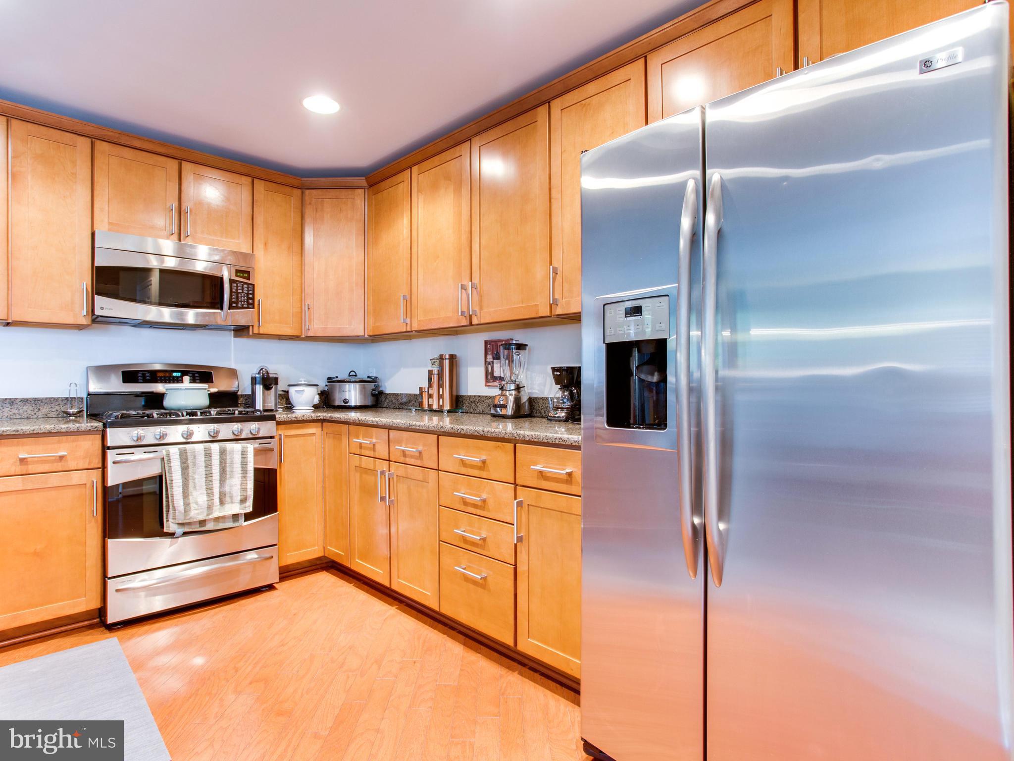 MARKET CENTER CONDOMINIUM - Residential