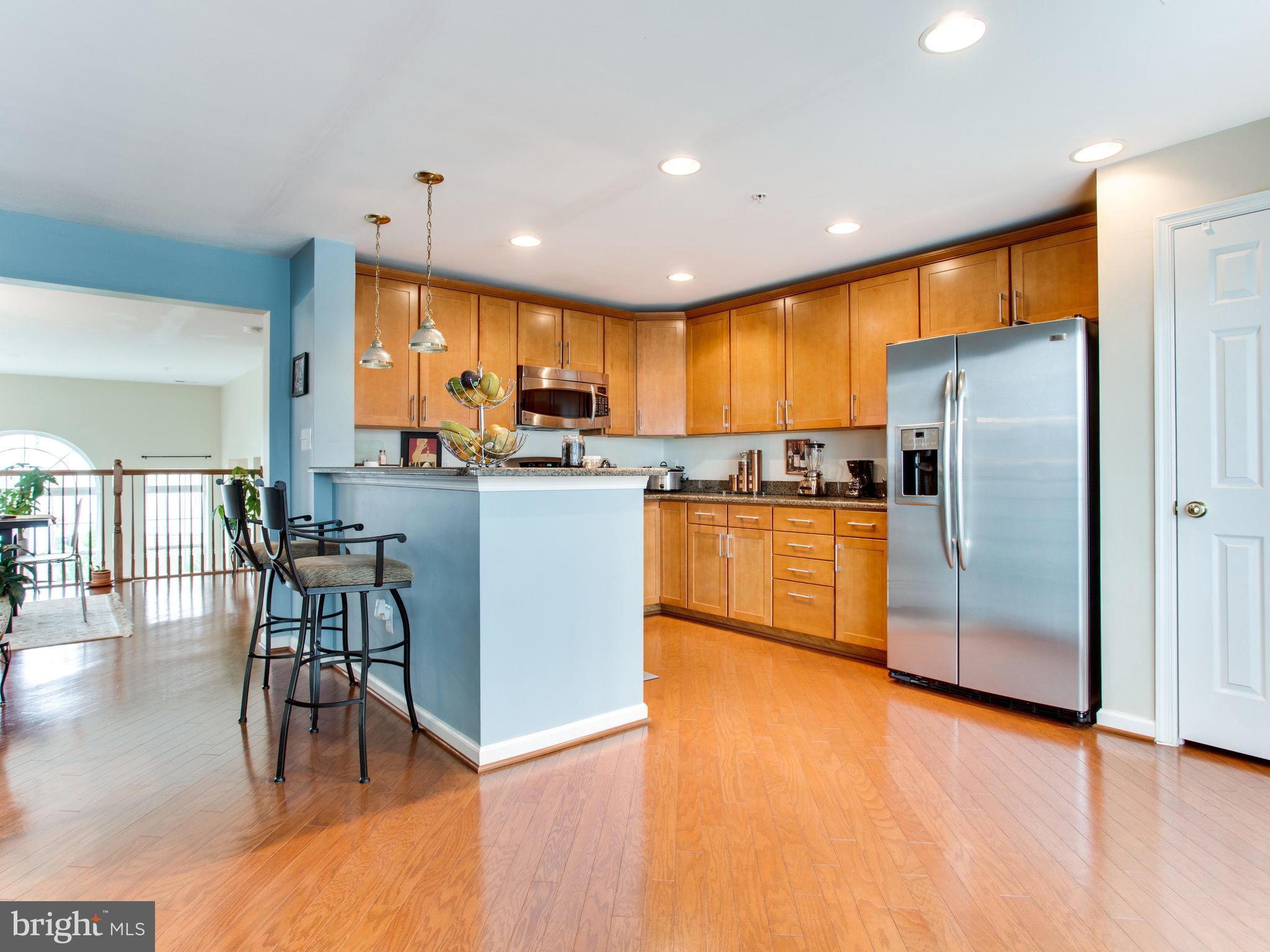 MARKET CENTER CONDOMINIUM - Residential