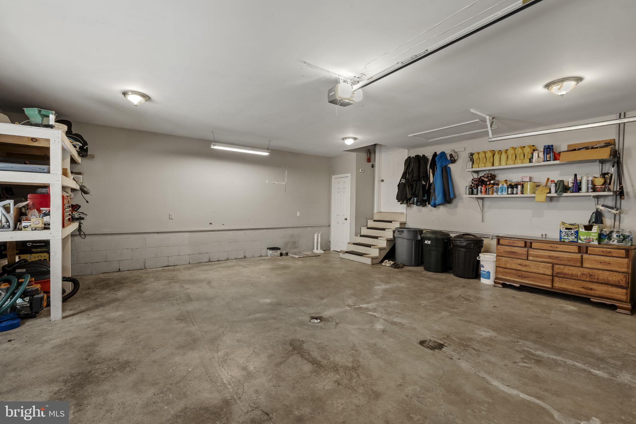 CAERNARVON TWP - Residential