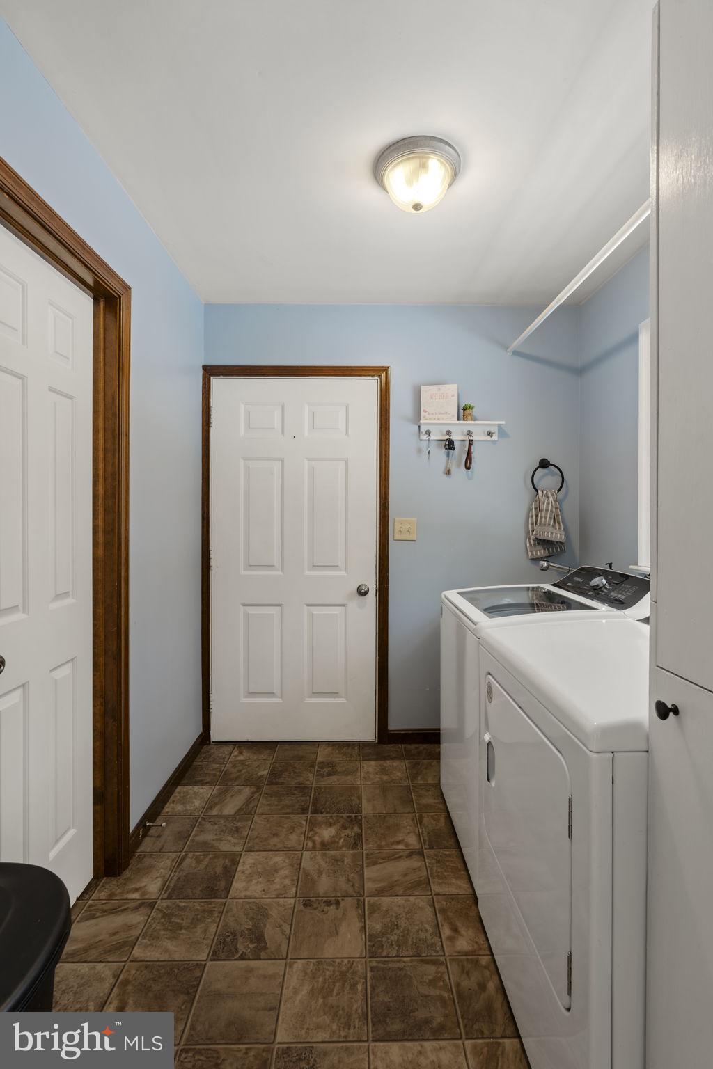 CAERNARVON TWP - Residential