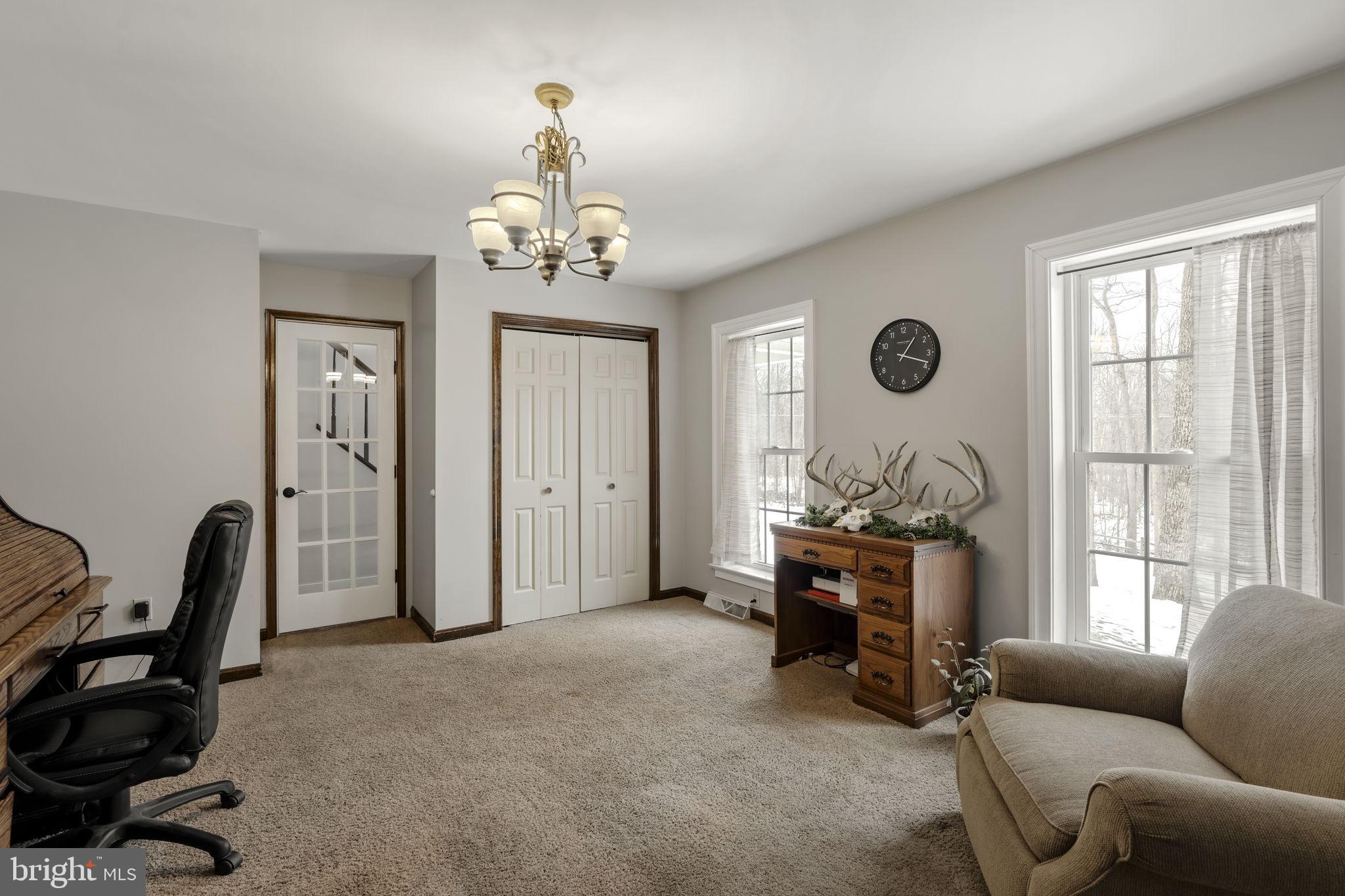 CAERNARVON TWP - Residential