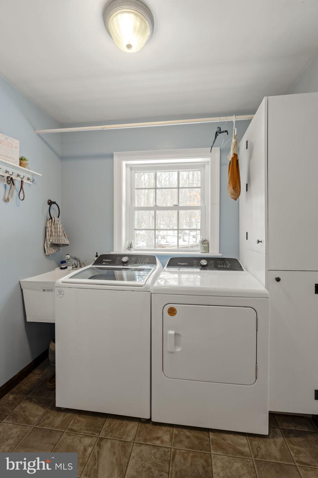 CAERNARVON TWP - Residential