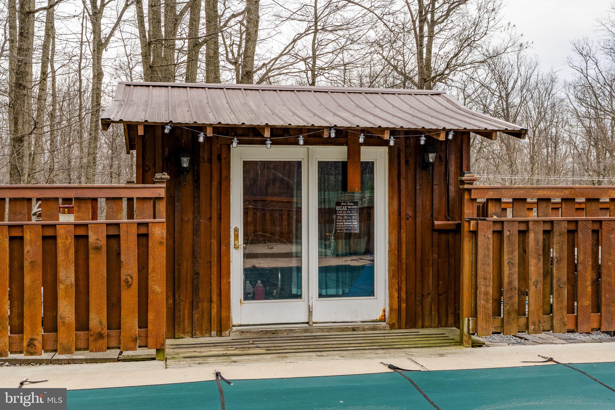 CAERNARVON TWP - Residential