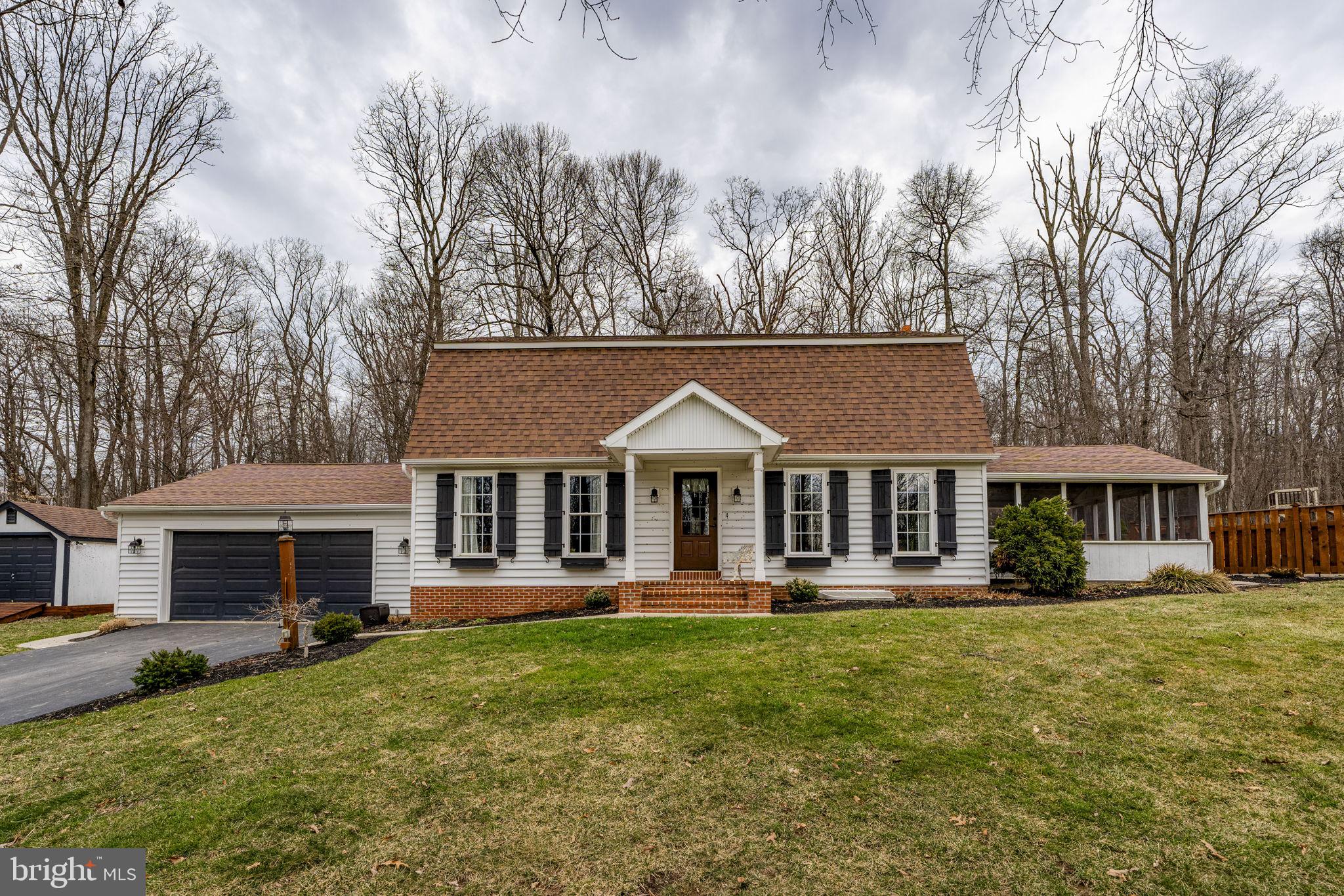 CAERNARVON TWP - Residential