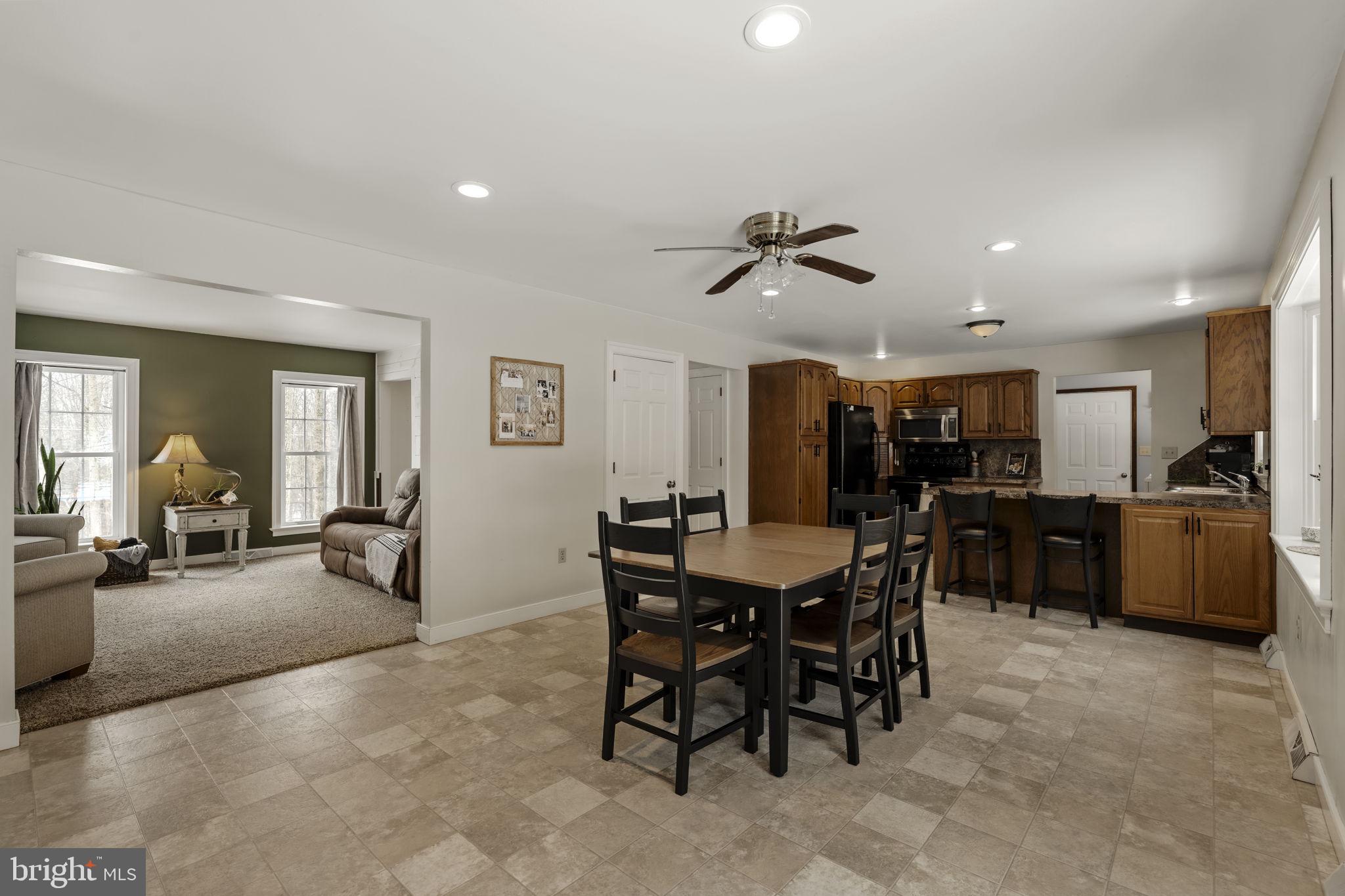 CAERNARVON TWP - Residential