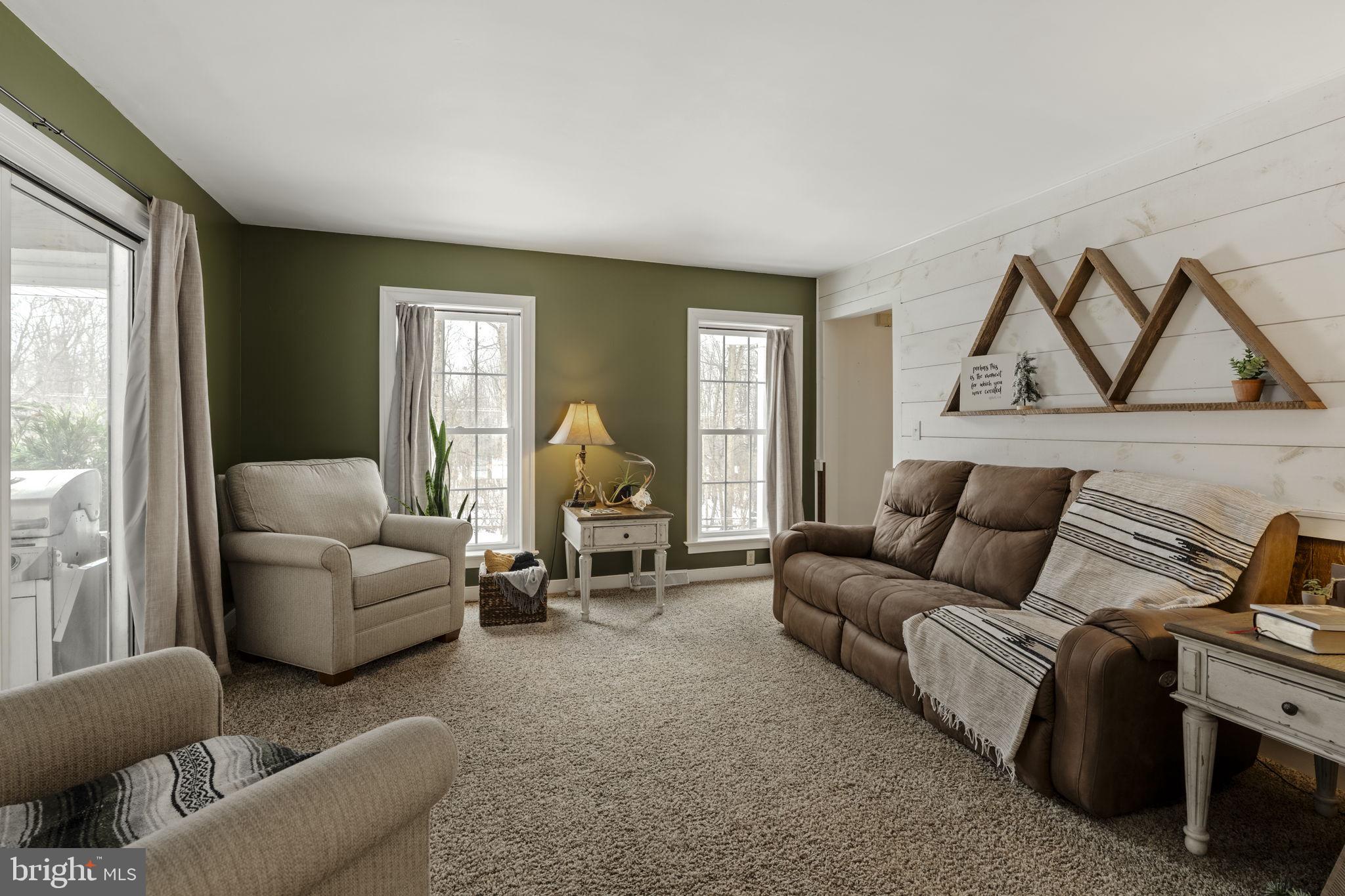 CAERNARVON TWP - Residential