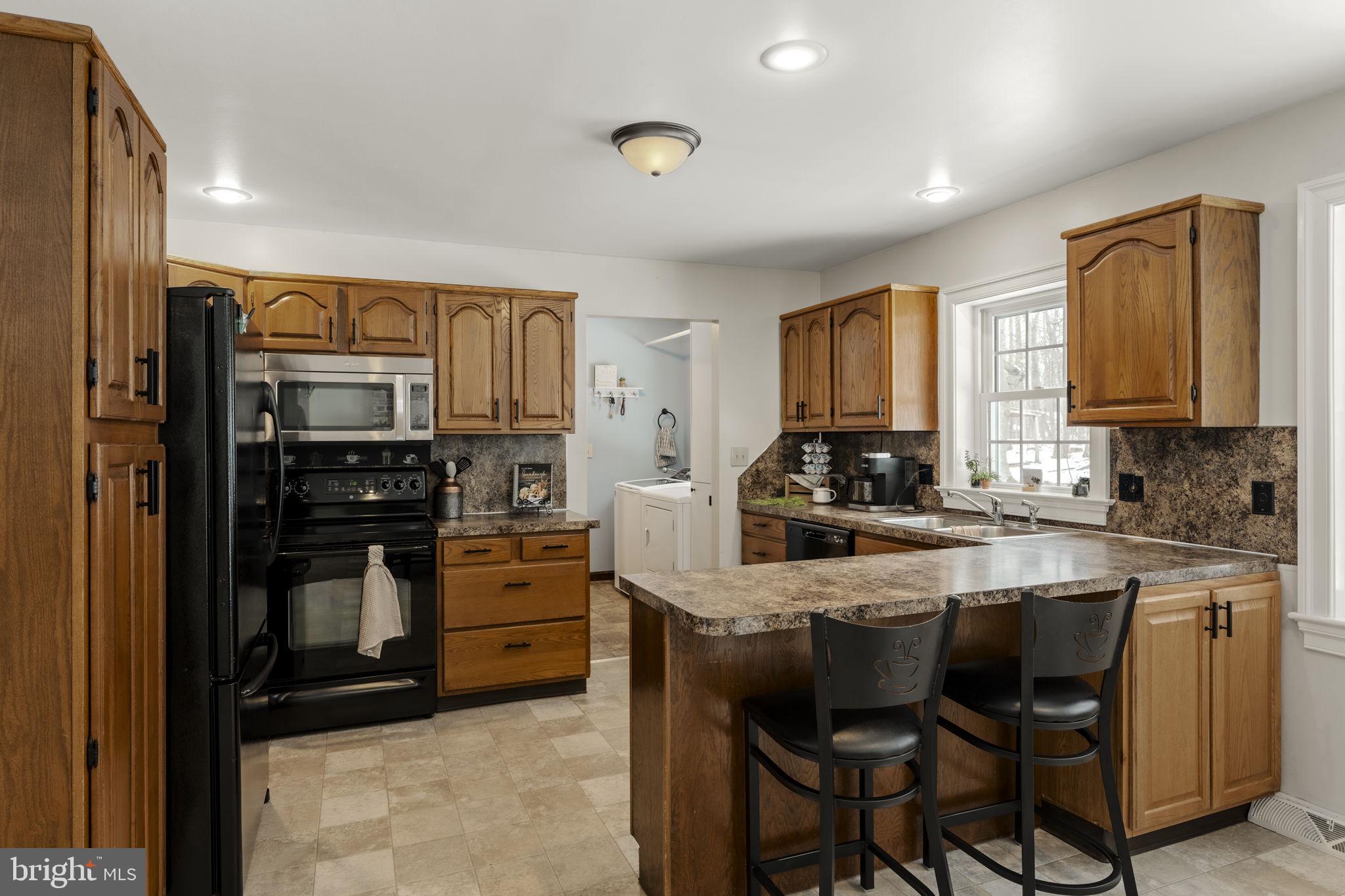 CAERNARVON TWP - Residential