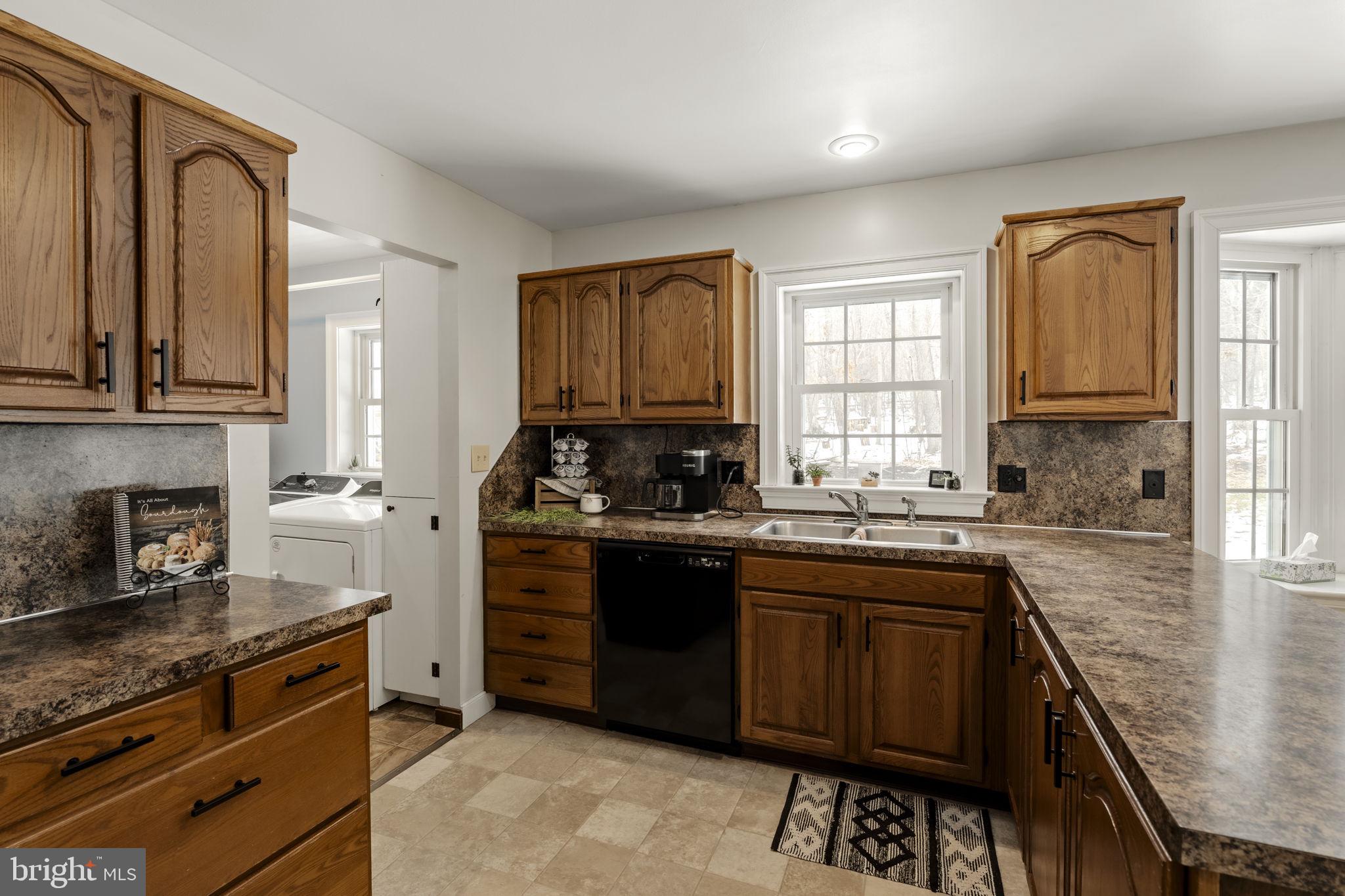 CAERNARVON TWP - Residential