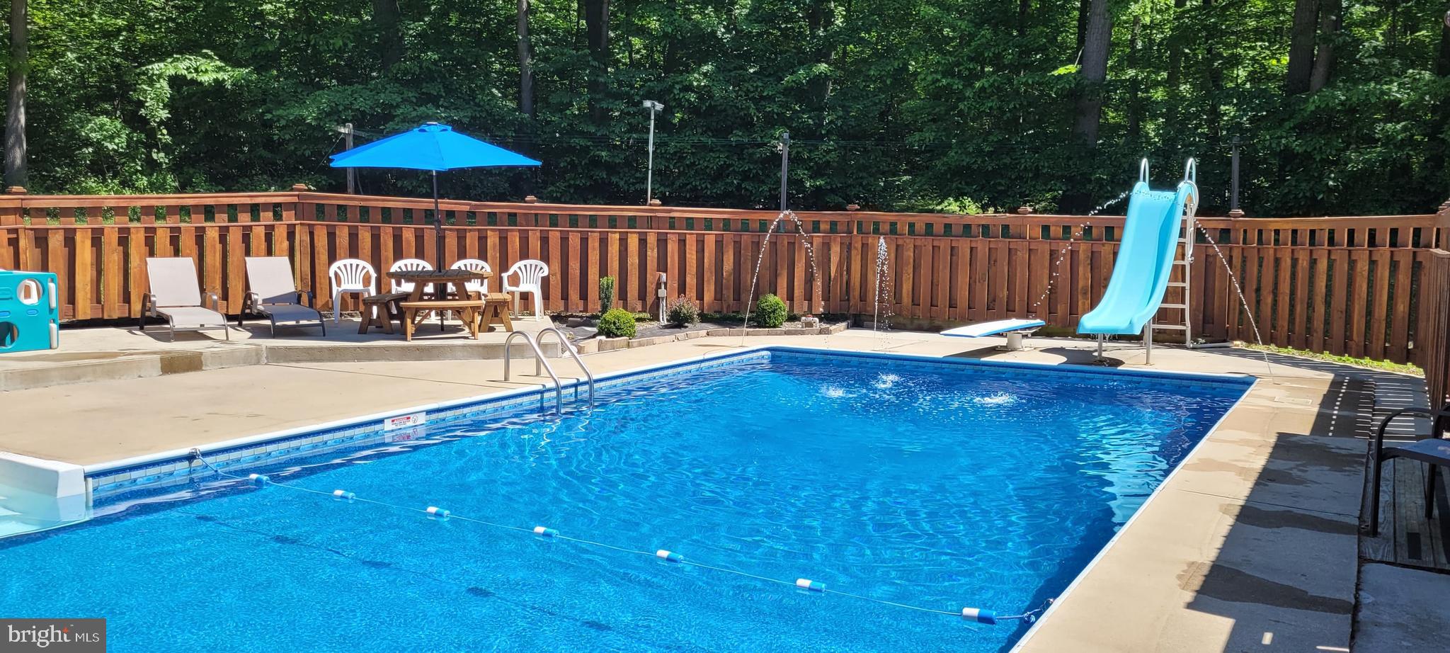 CAERNARVON TWP - Residential