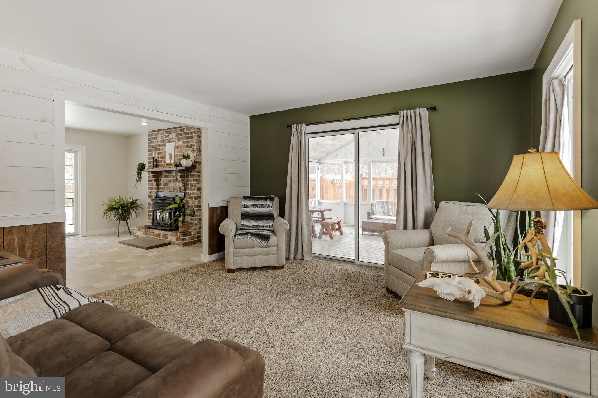 CAERNARVON TWP - Residential