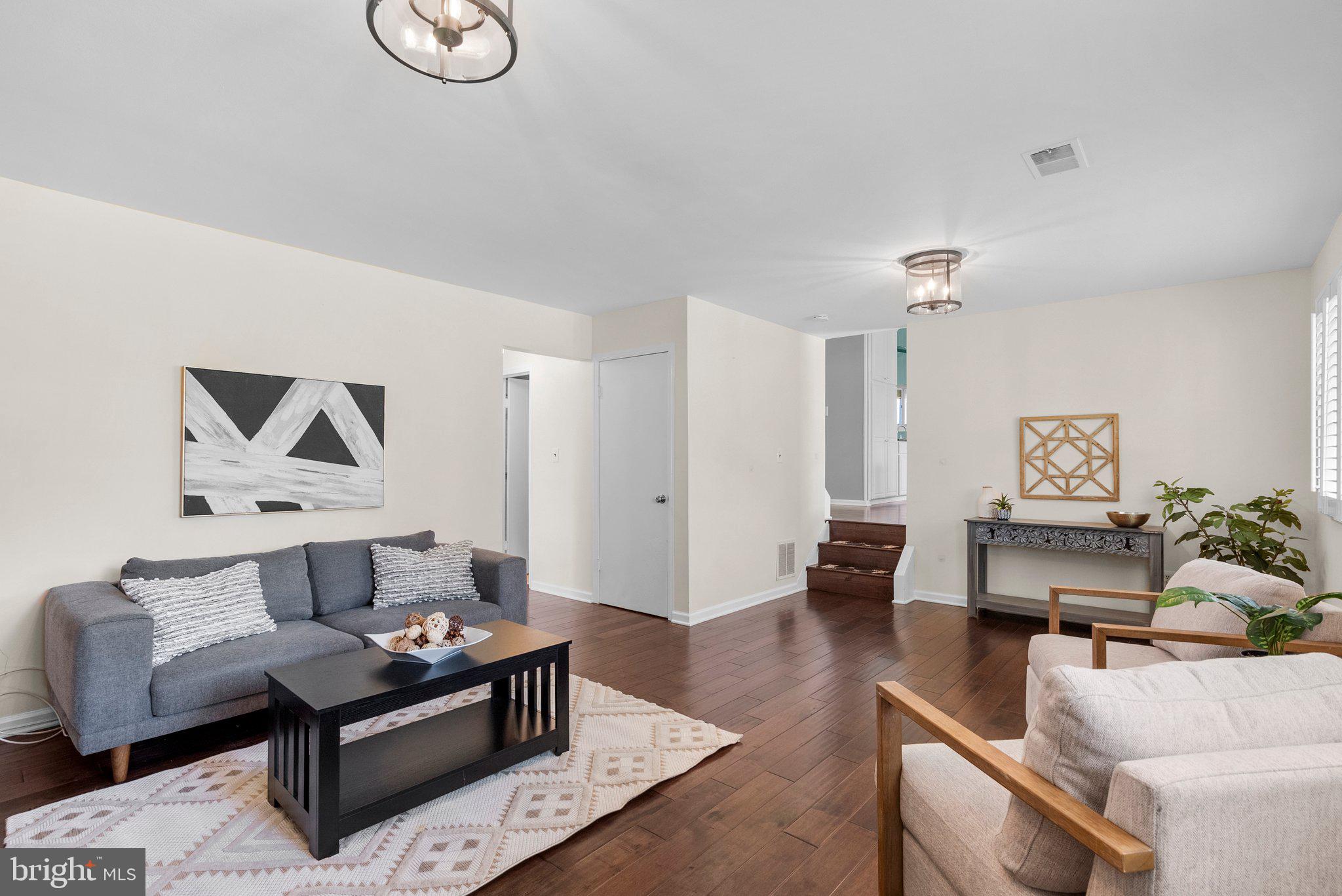 COUNTY VIEW - Residential