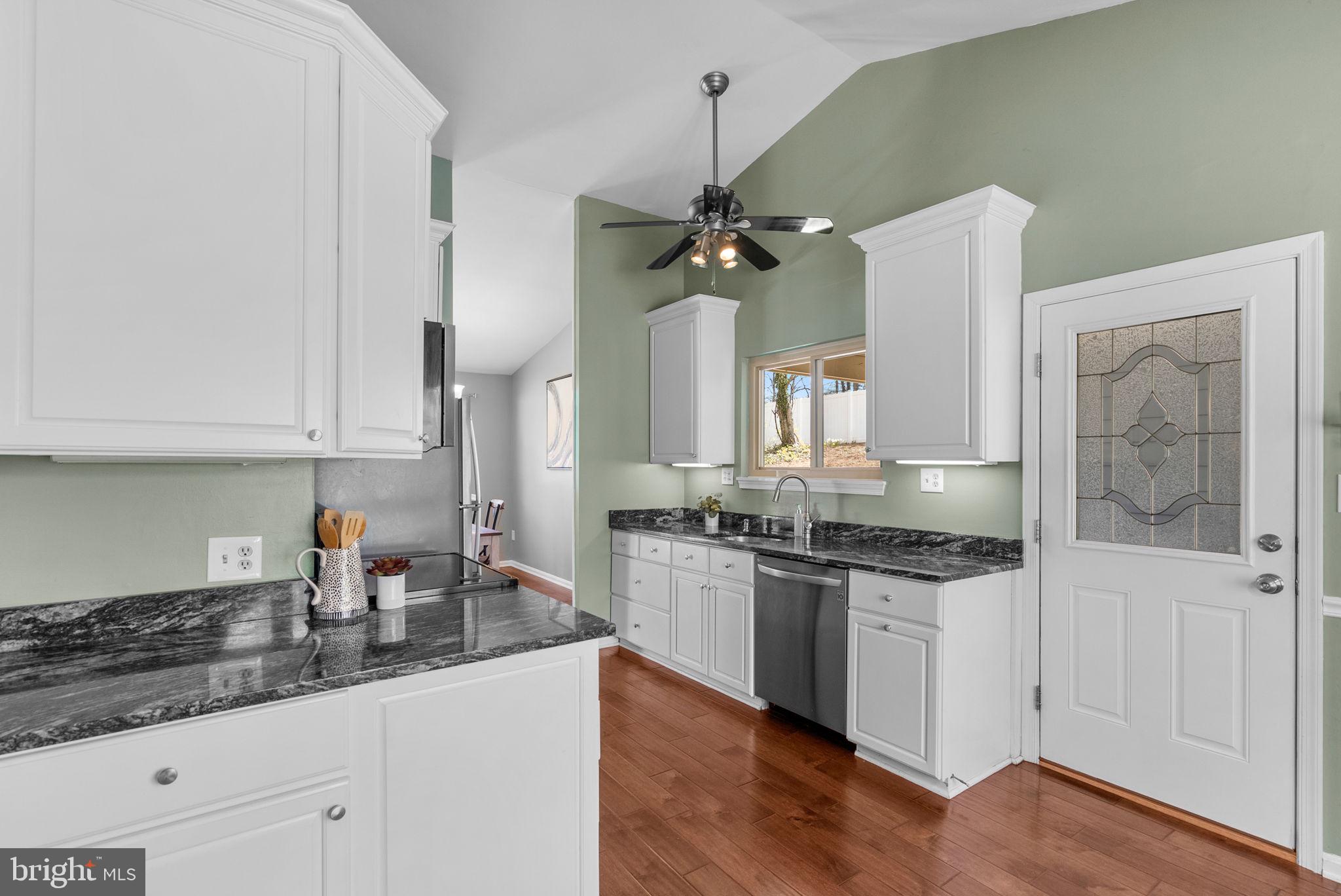 COUNTY VIEW - Residential