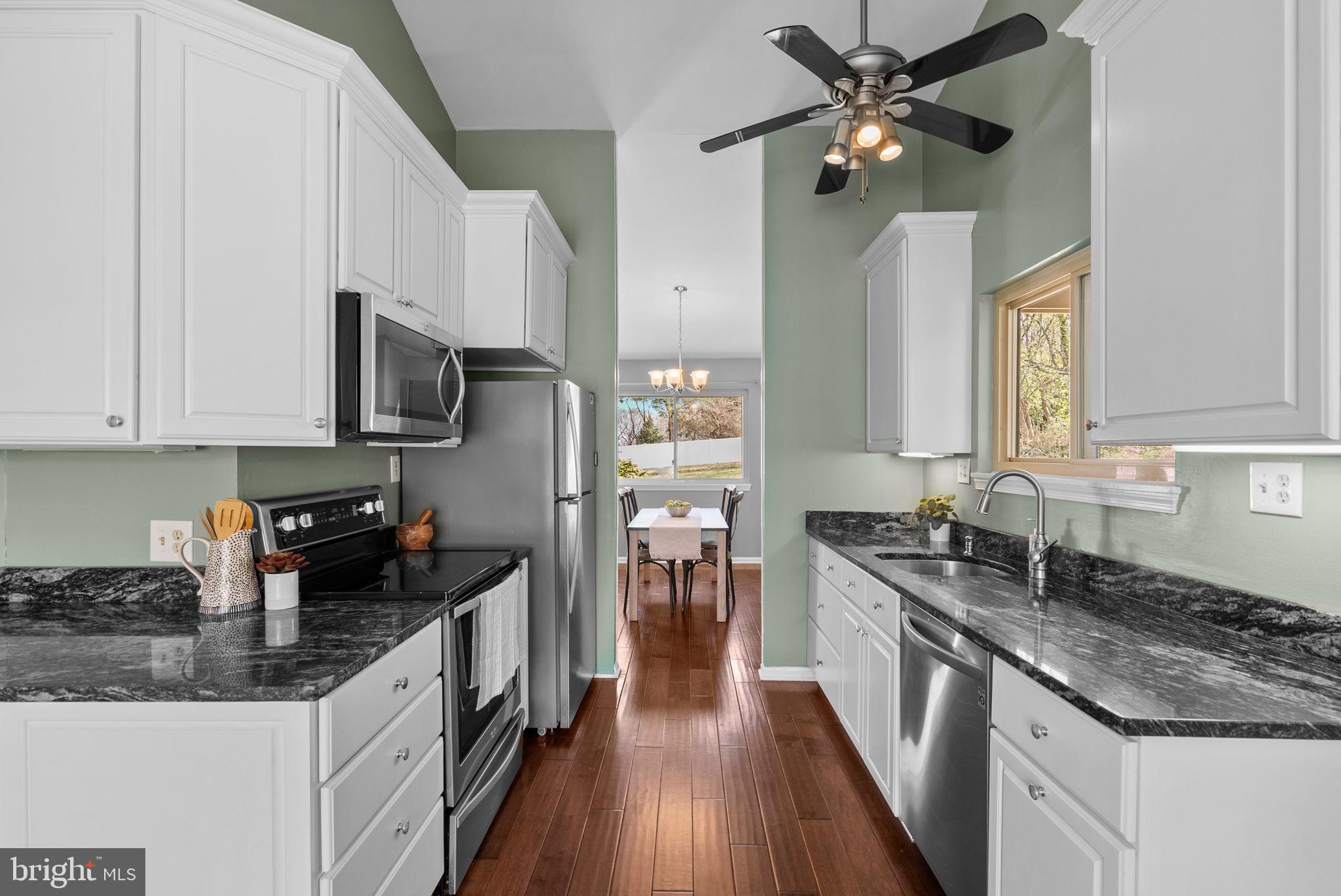 COUNTY VIEW - Residential