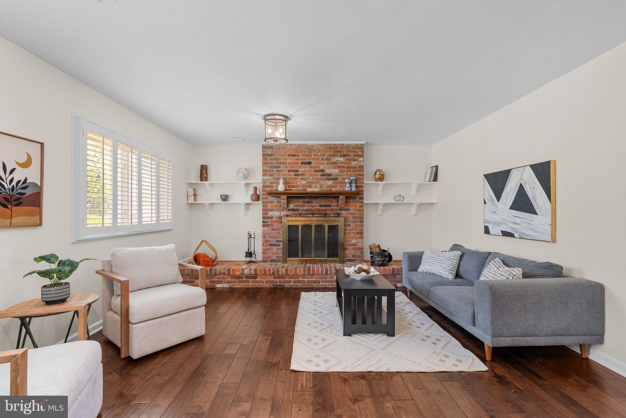 COUNTY VIEW - Residential