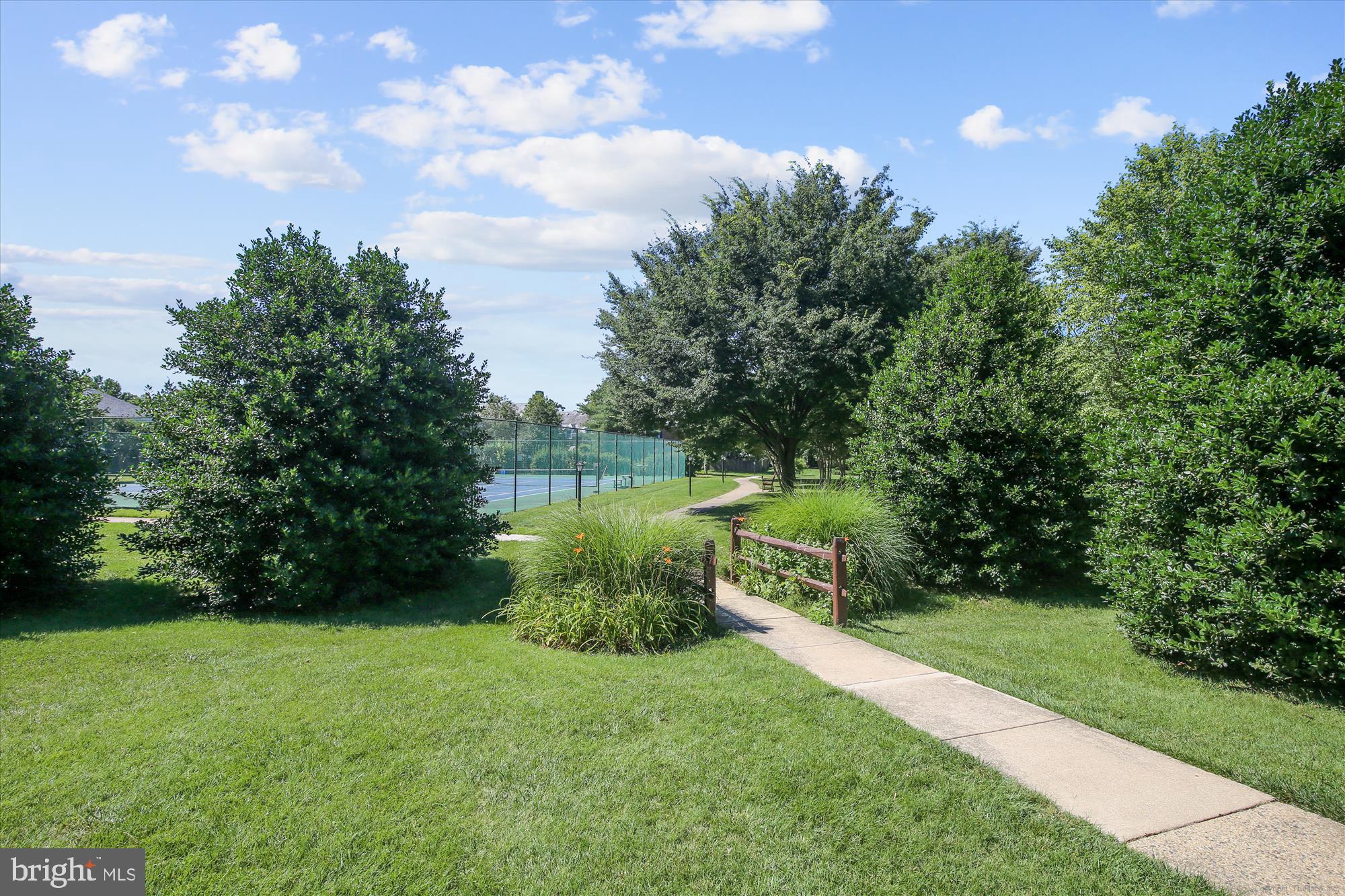 FAIRLINGTON ARBORS - Residential