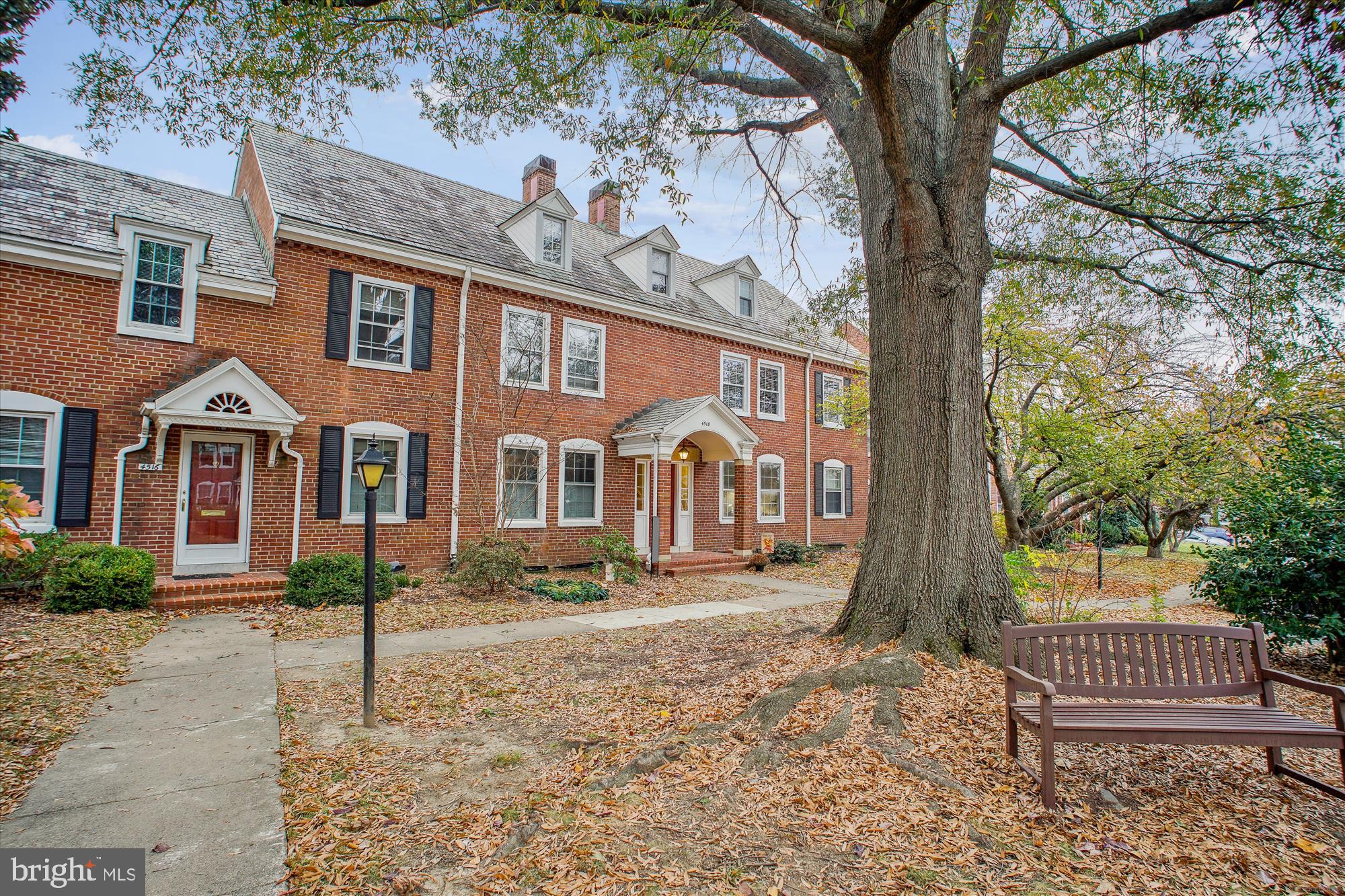 FAIRLINGTON ARBORS - Residential