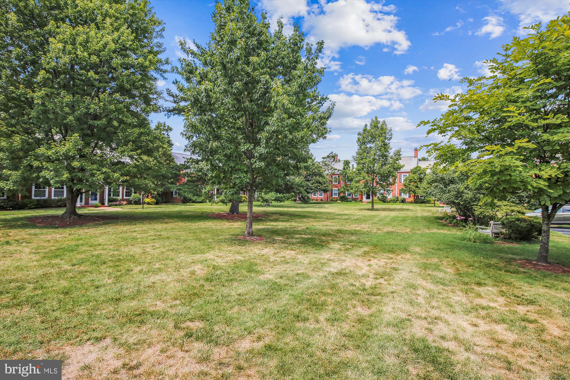 FAIRLINGTON ARBORS - Residential