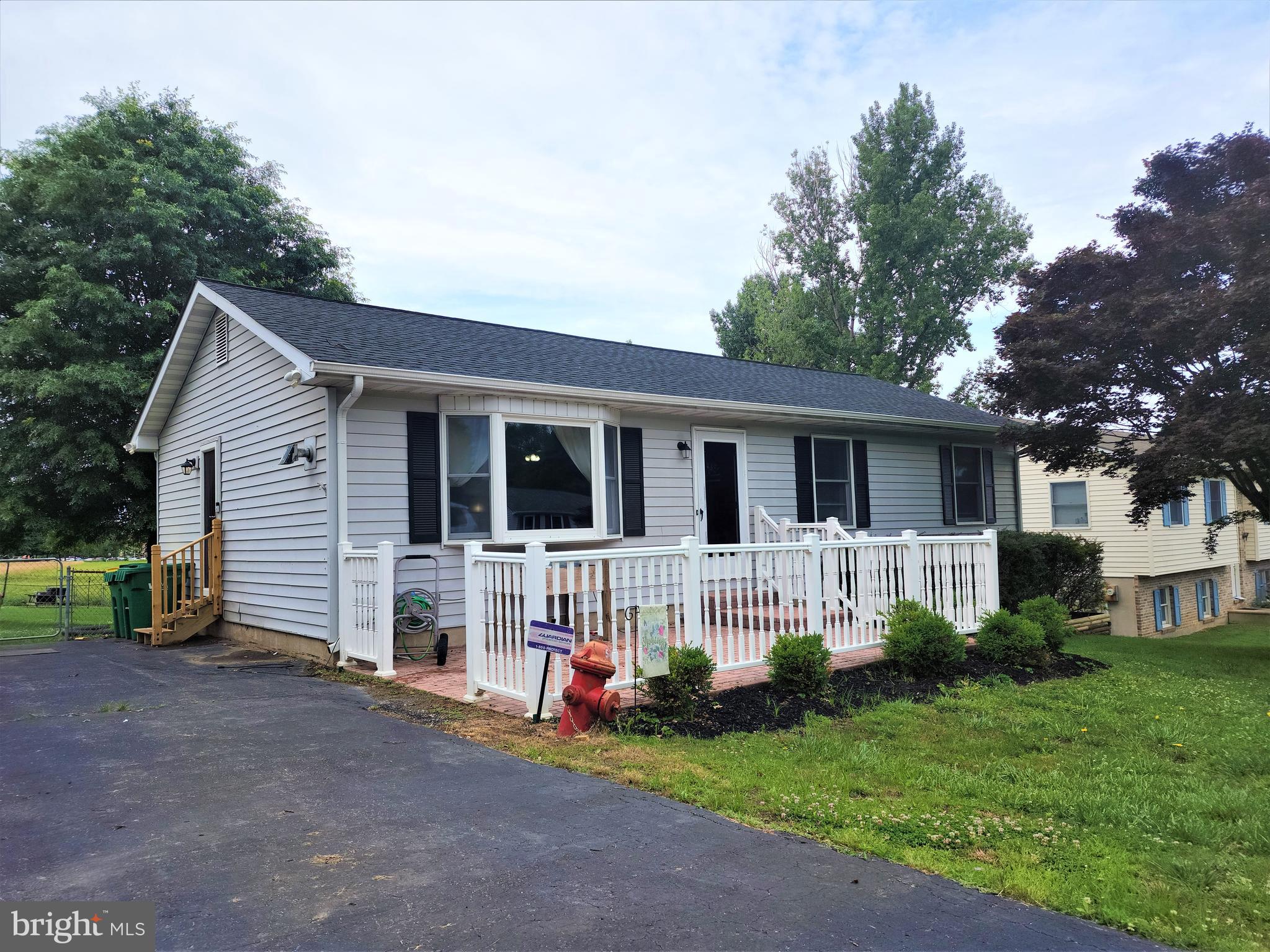 SUNRISE ESTATES - Residential