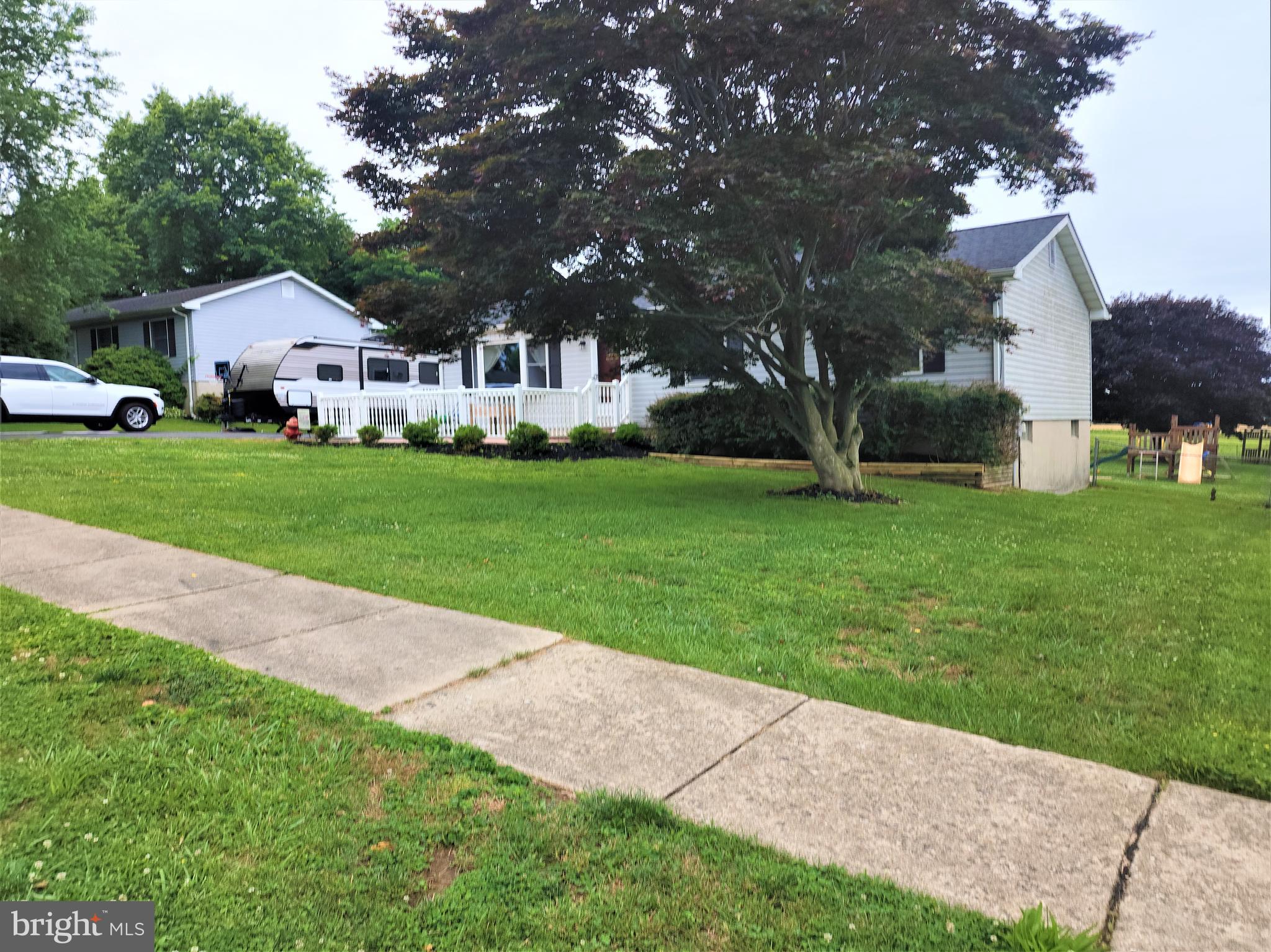 SUNRISE ESTATES - Residential