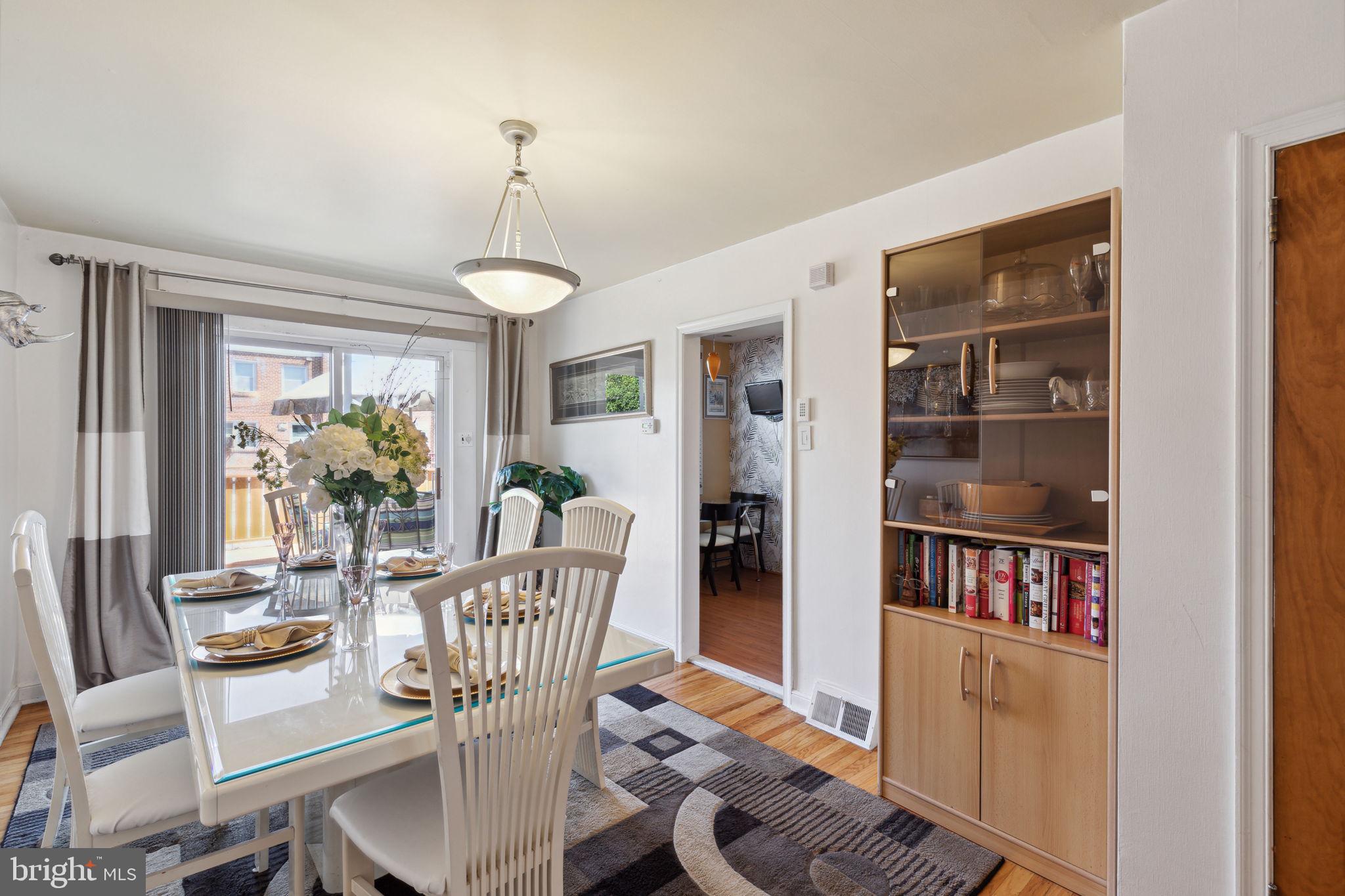 MELROSE PARK GARDENS - Residential