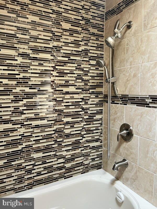 MELROSE PARK GARDENS - Residential