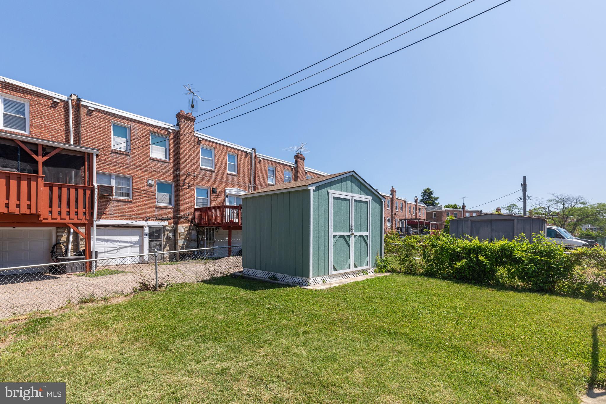 MELROSE PARK GARDENS - Residential