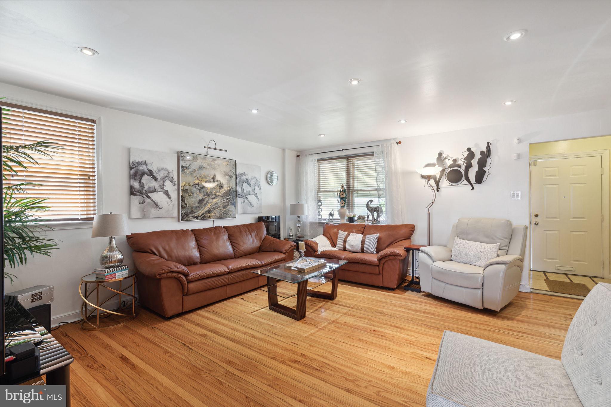 MELROSE PARK GARDENS - Residential