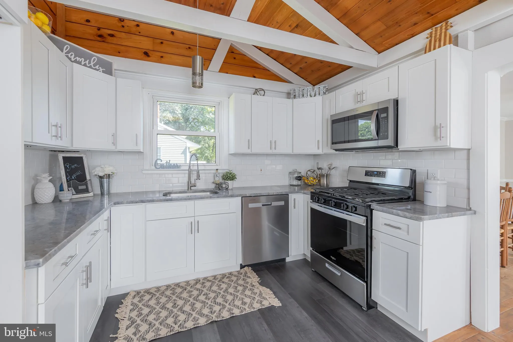 West Deptford, New Jersey 08096, United States, 3 Bedrooms Bedrooms, ,2 BathroomsBathrooms,Residential,Contingent,209212