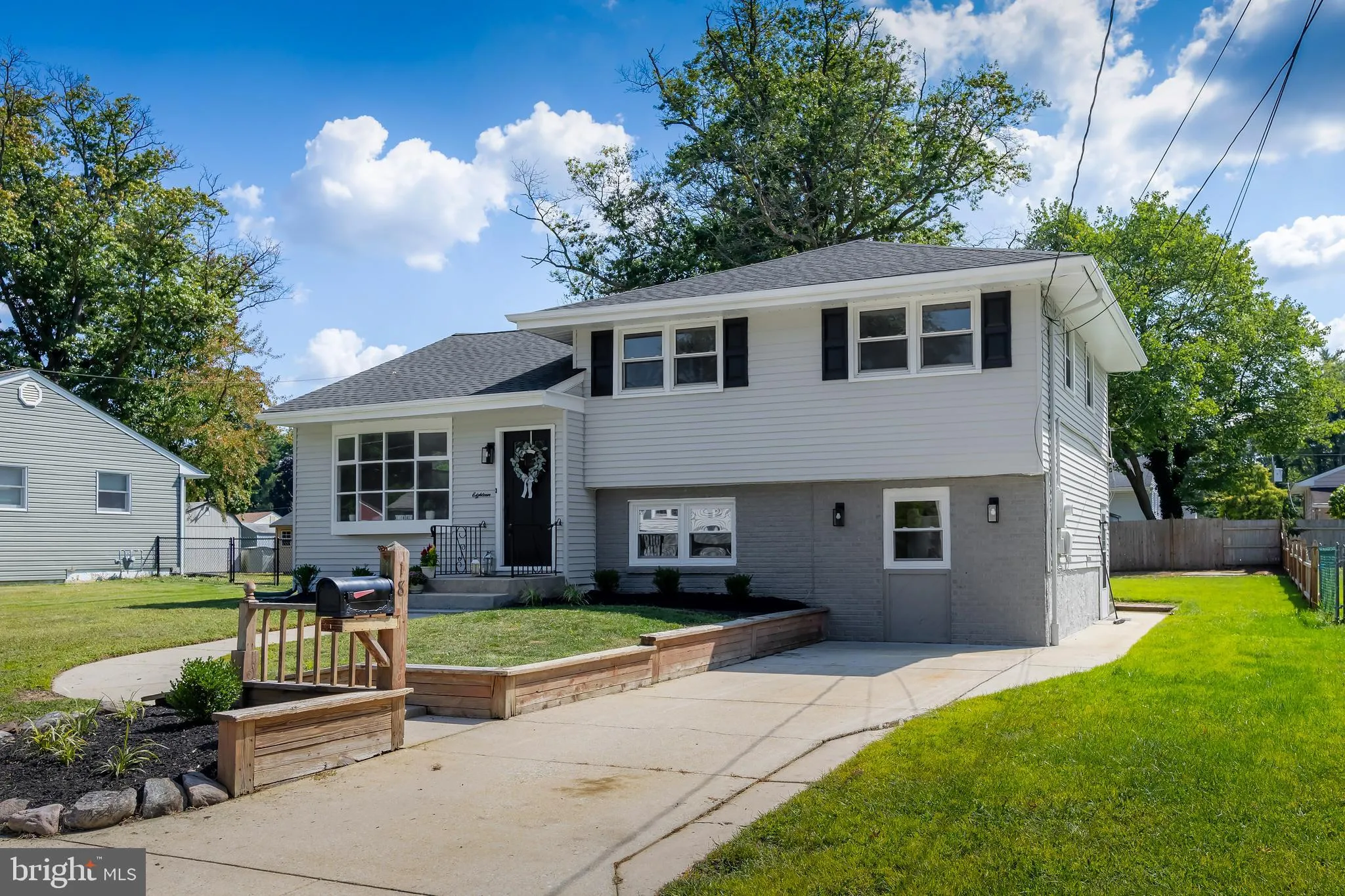 West Deptford, New Jersey 08096, United States, 3 Bedrooms Bedrooms, ,2 BathroomsBathrooms,Residential,Contingent,209212