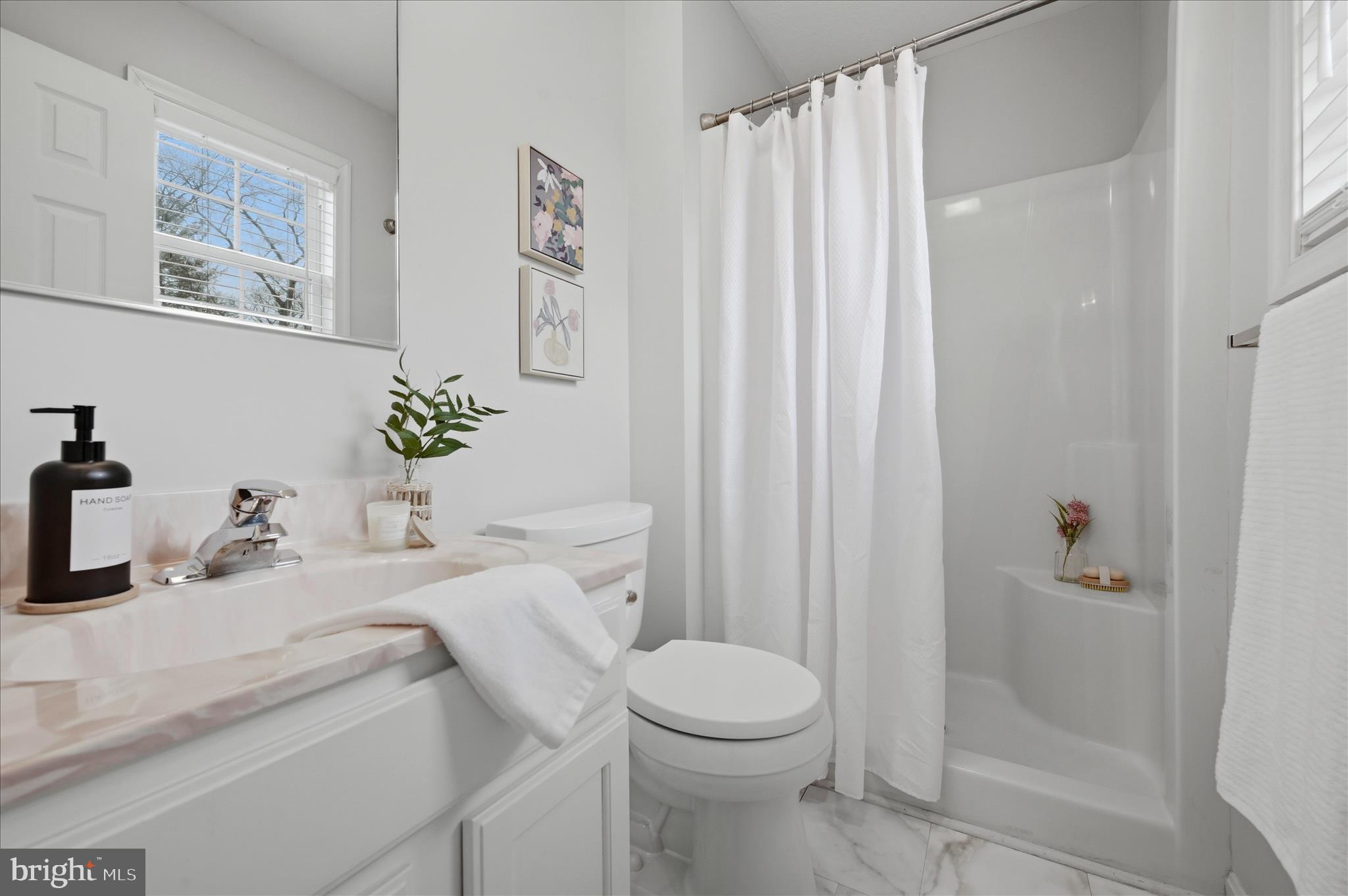 DOUGLAS OAKS - Residential