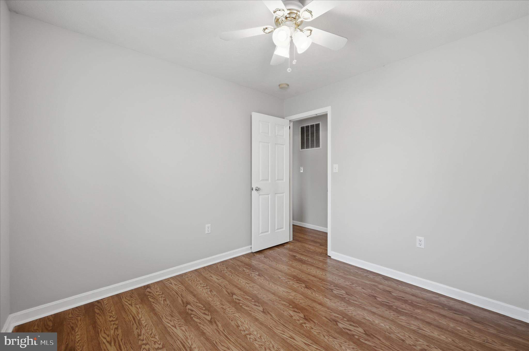 DOUGLAS OAKS - Residential