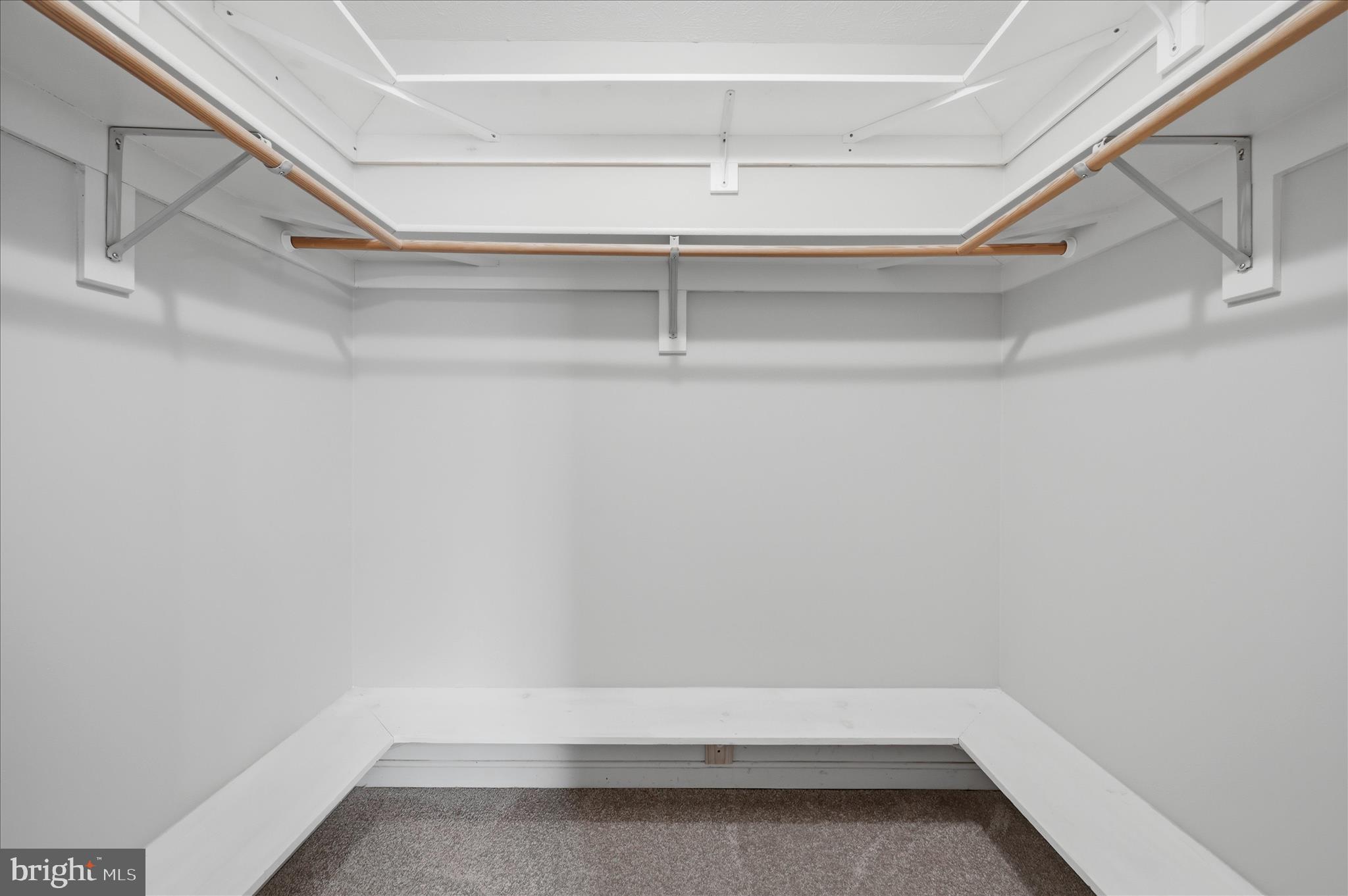 DOUGLAS OAKS - Residential