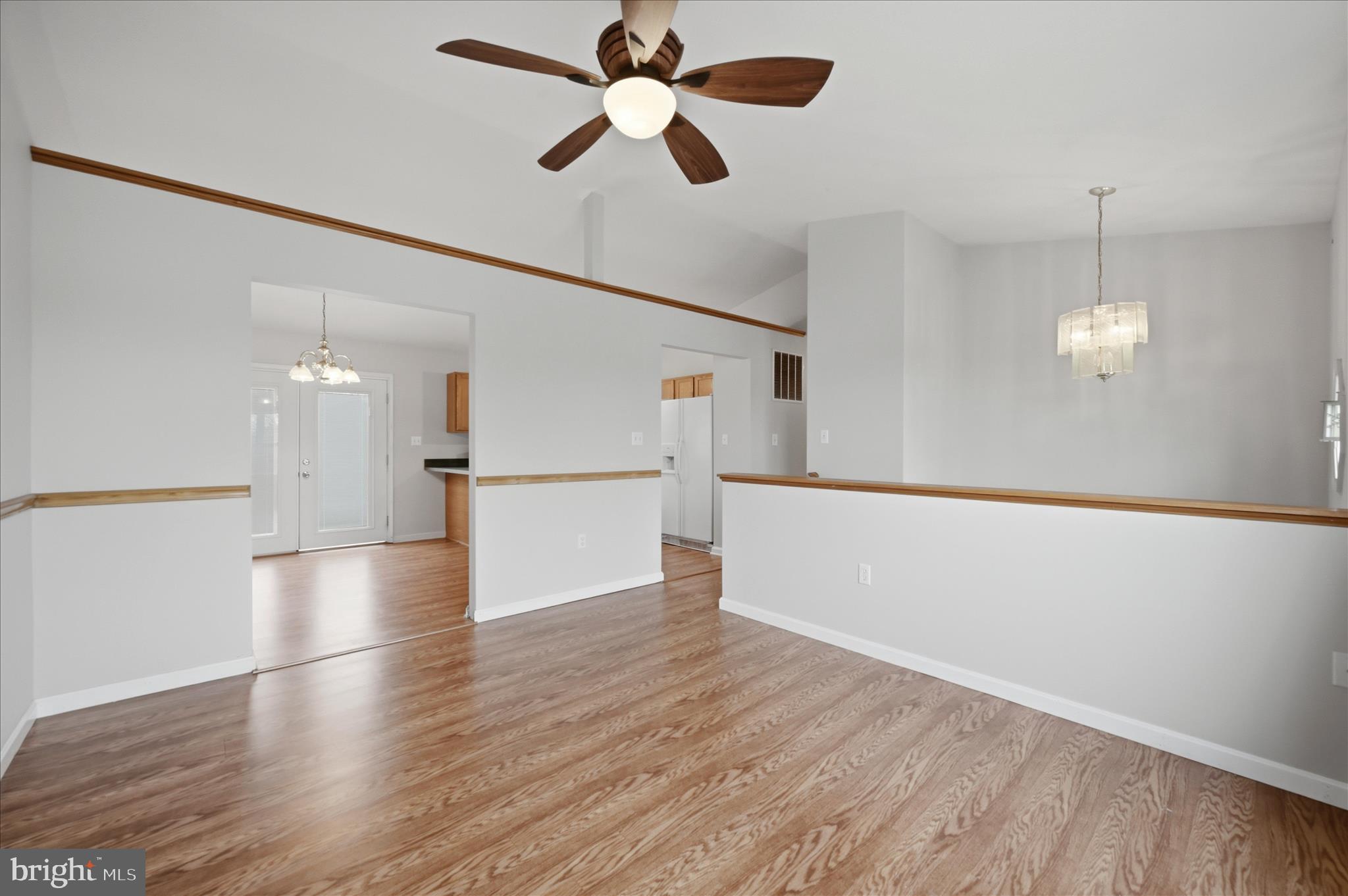 DOUGLAS OAKS - Residential