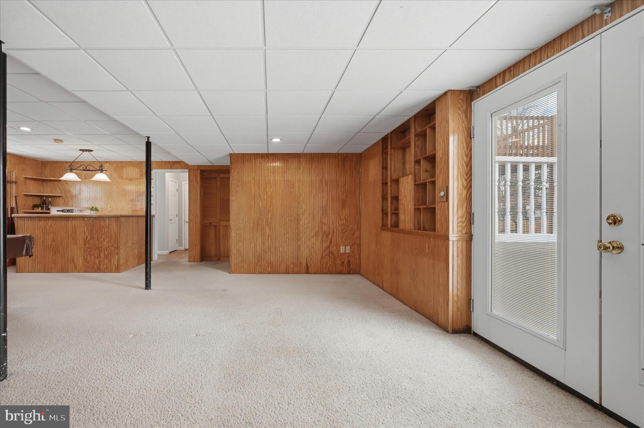 DOUGLAS OAKS - Residential