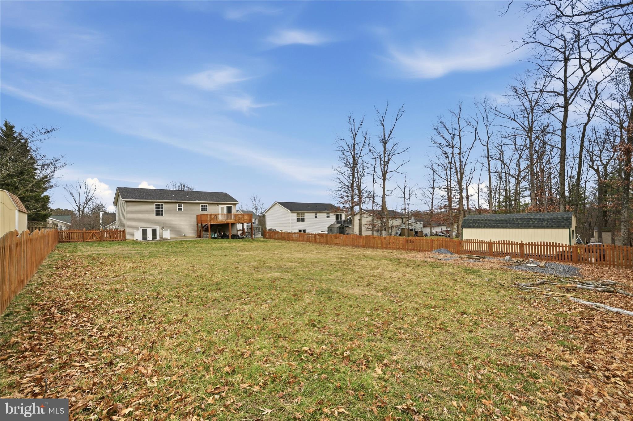 DOUGLAS OAKS - Residential