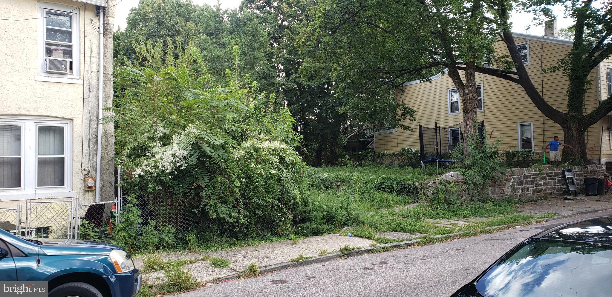 GERMANTOWN (EAST) - Land