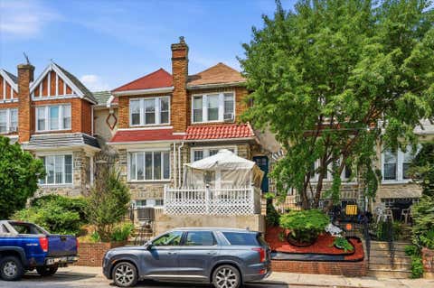 Photo of 6528 N 18th Street, PHILADELPHIA, PA 19126 (MLS # PAPH2660606)