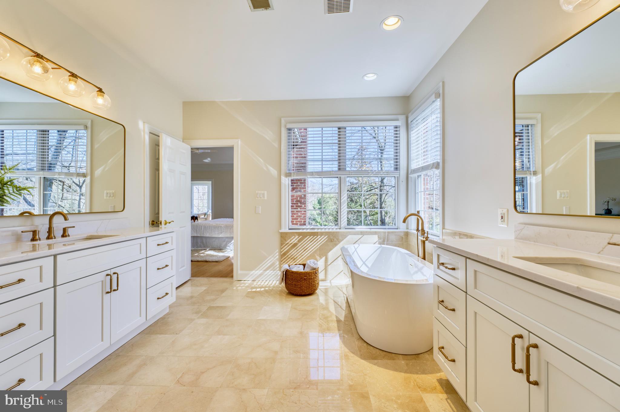 WOODLAND ACRES - Residential