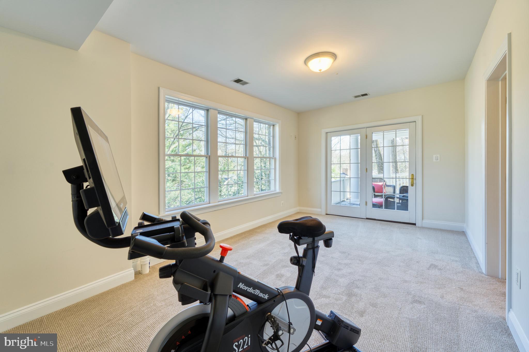 WOODLAND ACRES - Residential