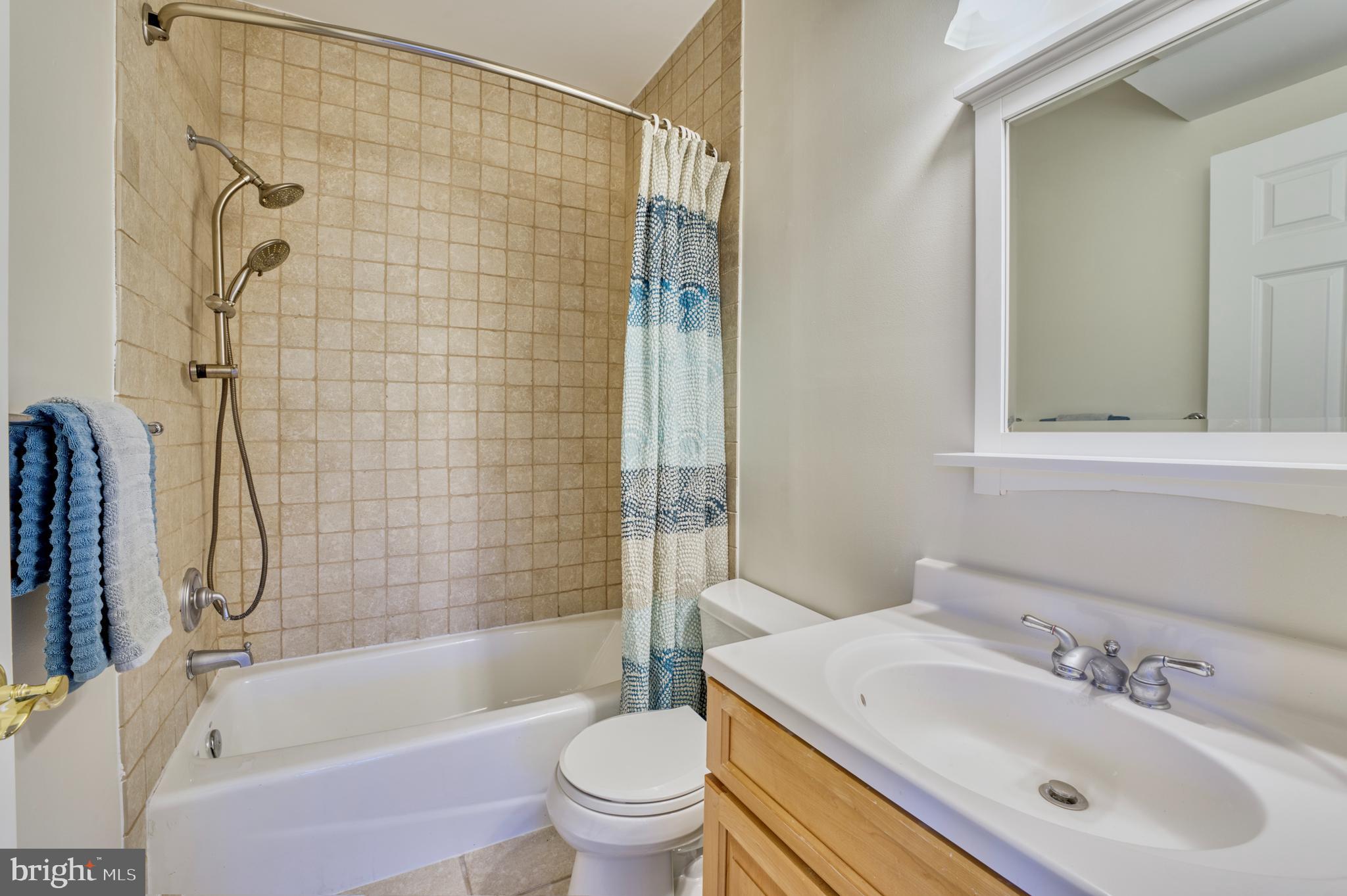 WOODLAND ACRES - Residential